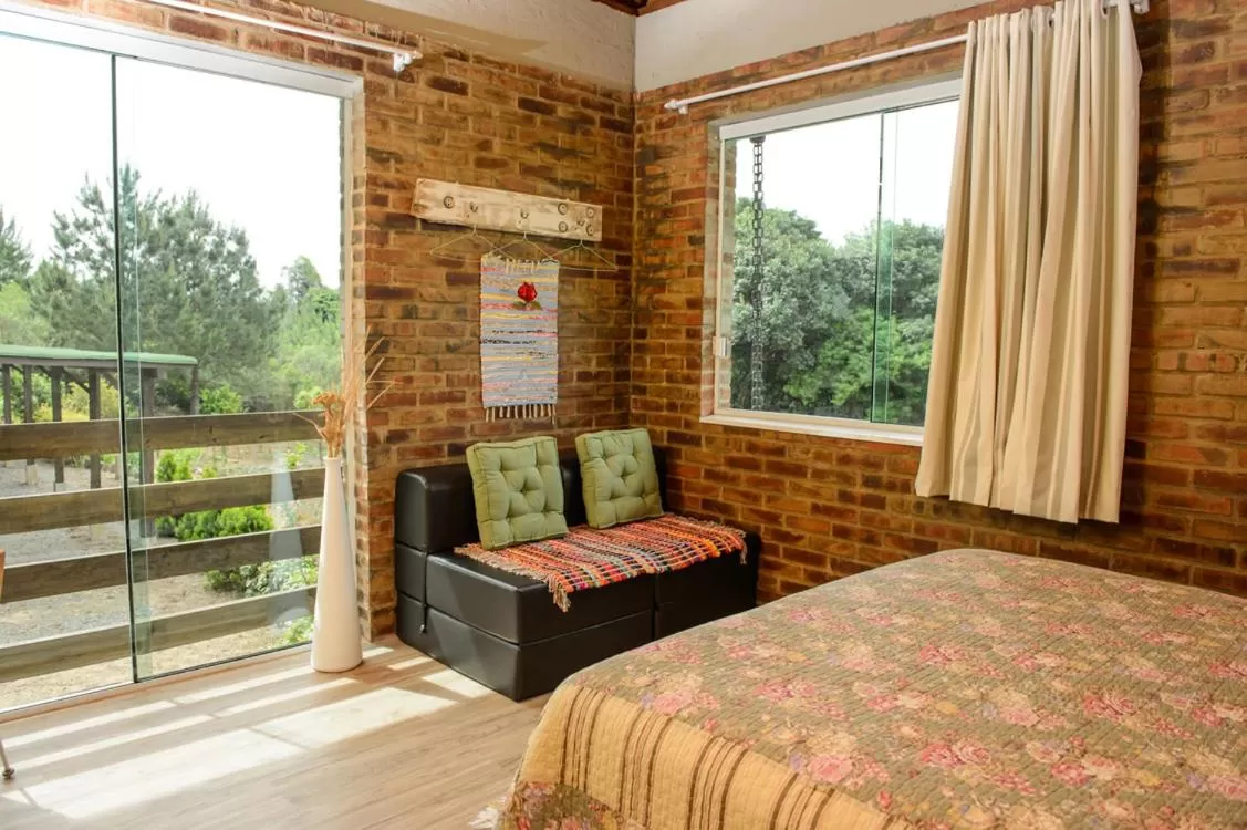 Day, Bed in Bina's Haus Pousada, Cafeteria e Atelier