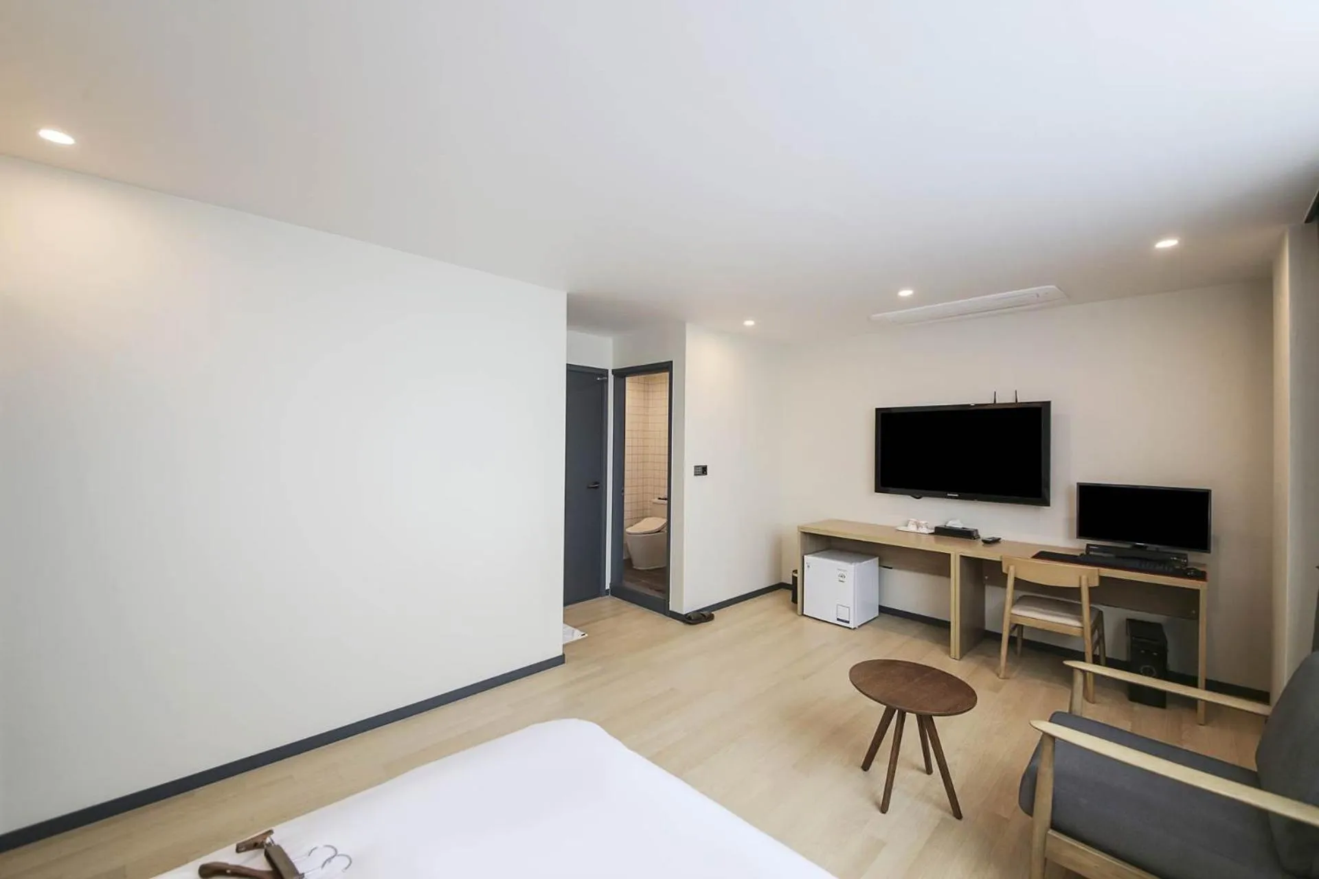 Bed in Benikea hotel