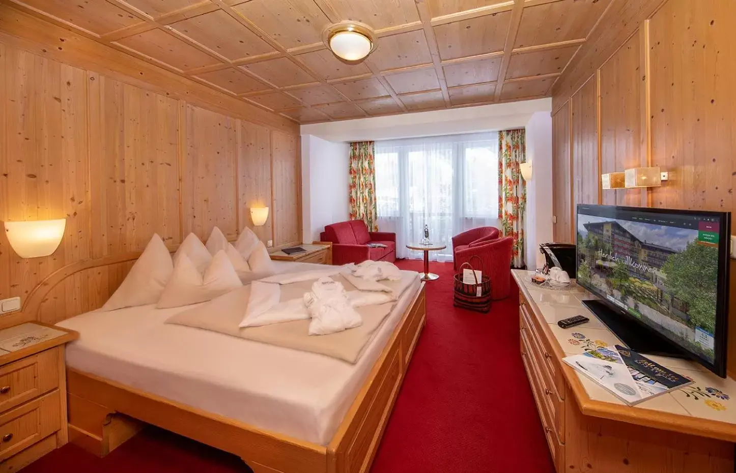 Superior Double Room in Hotel Latini Superior Double Room in Hotel Latini