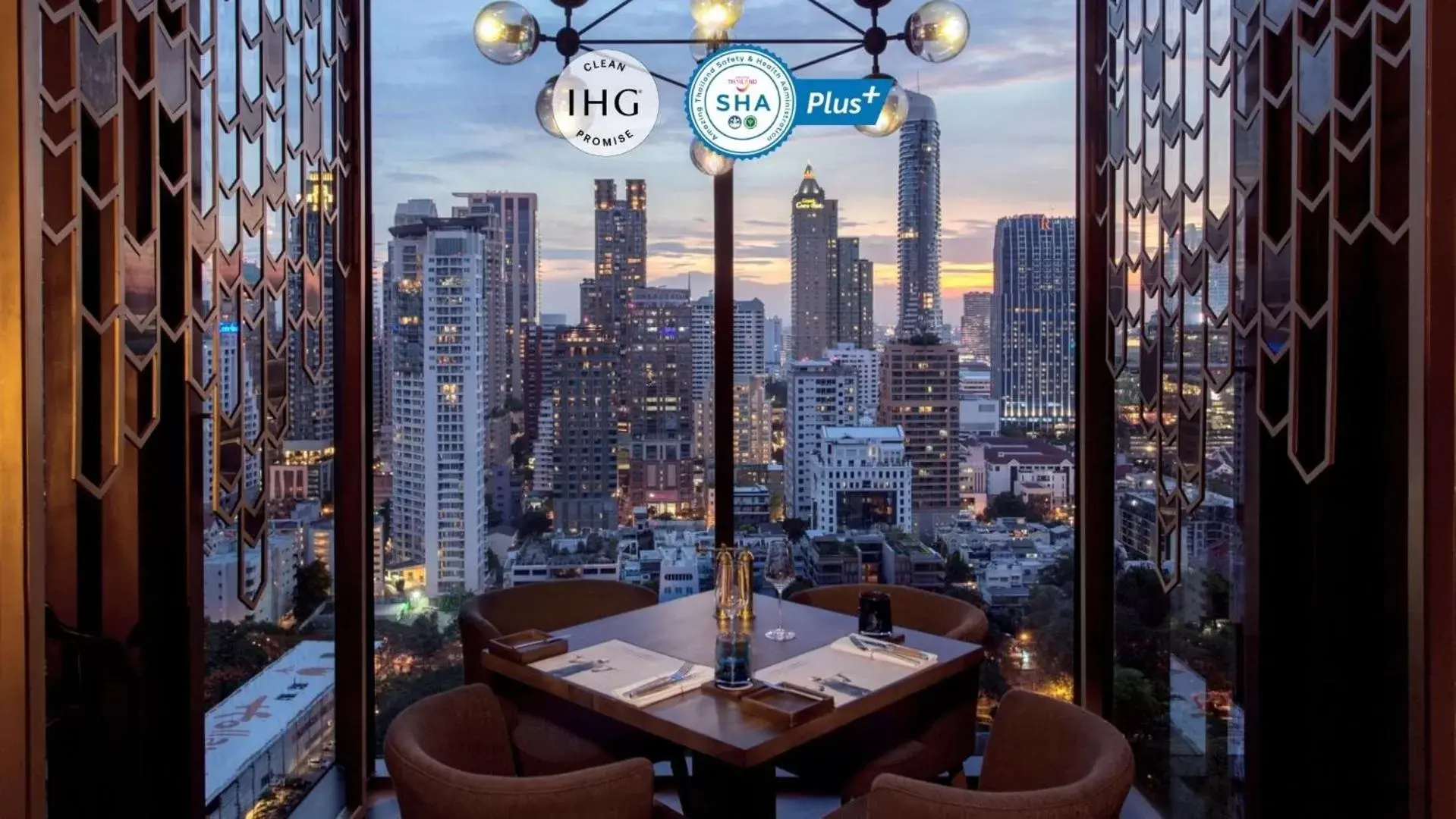 Restaurant/places to eat in Hotel Indigo Bangkok Wireless Road, an IHG Hotel