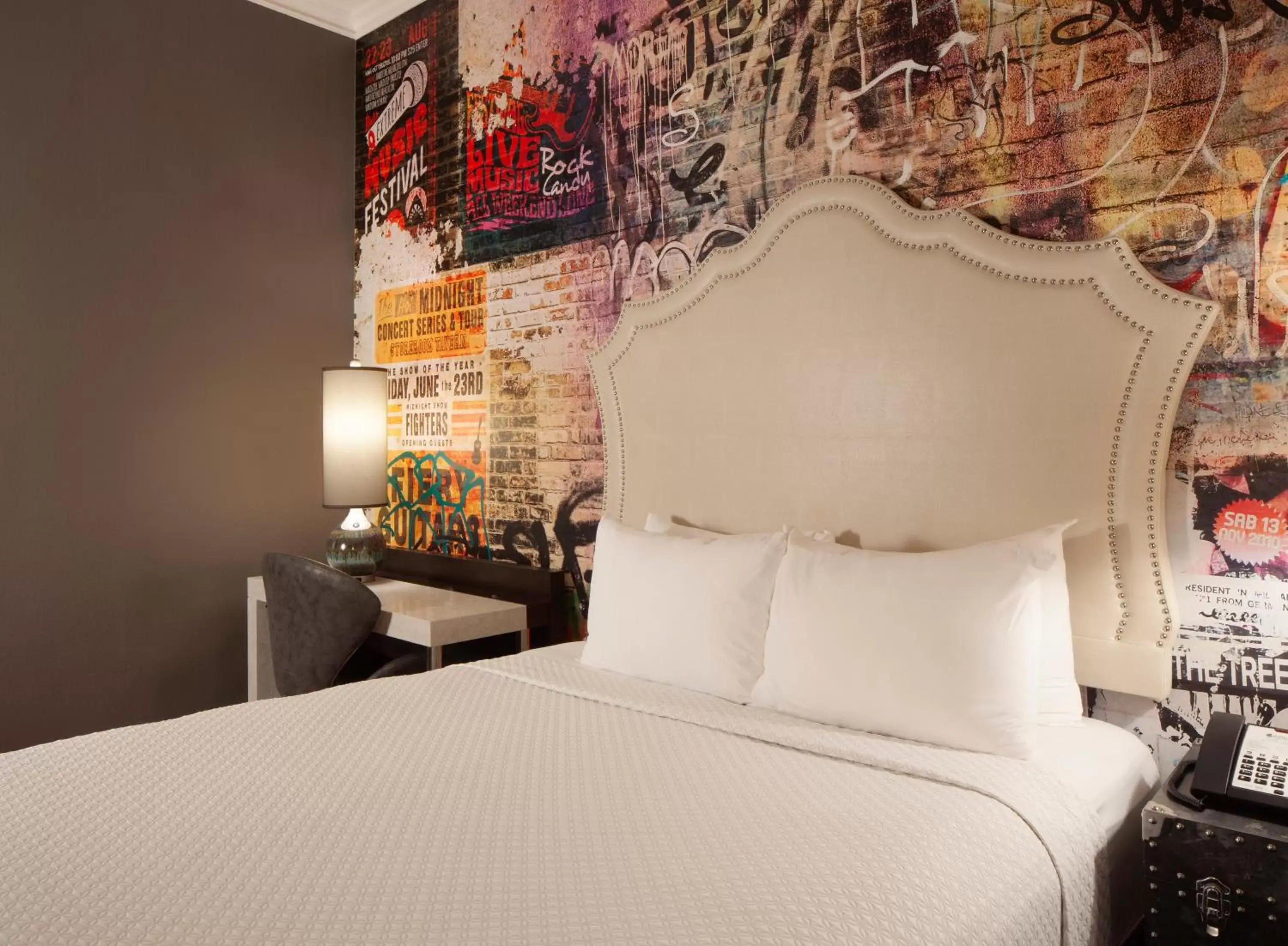 Bedroom, Bed in Hotel Indigo Atlanta Midtown, an IHG Hotel