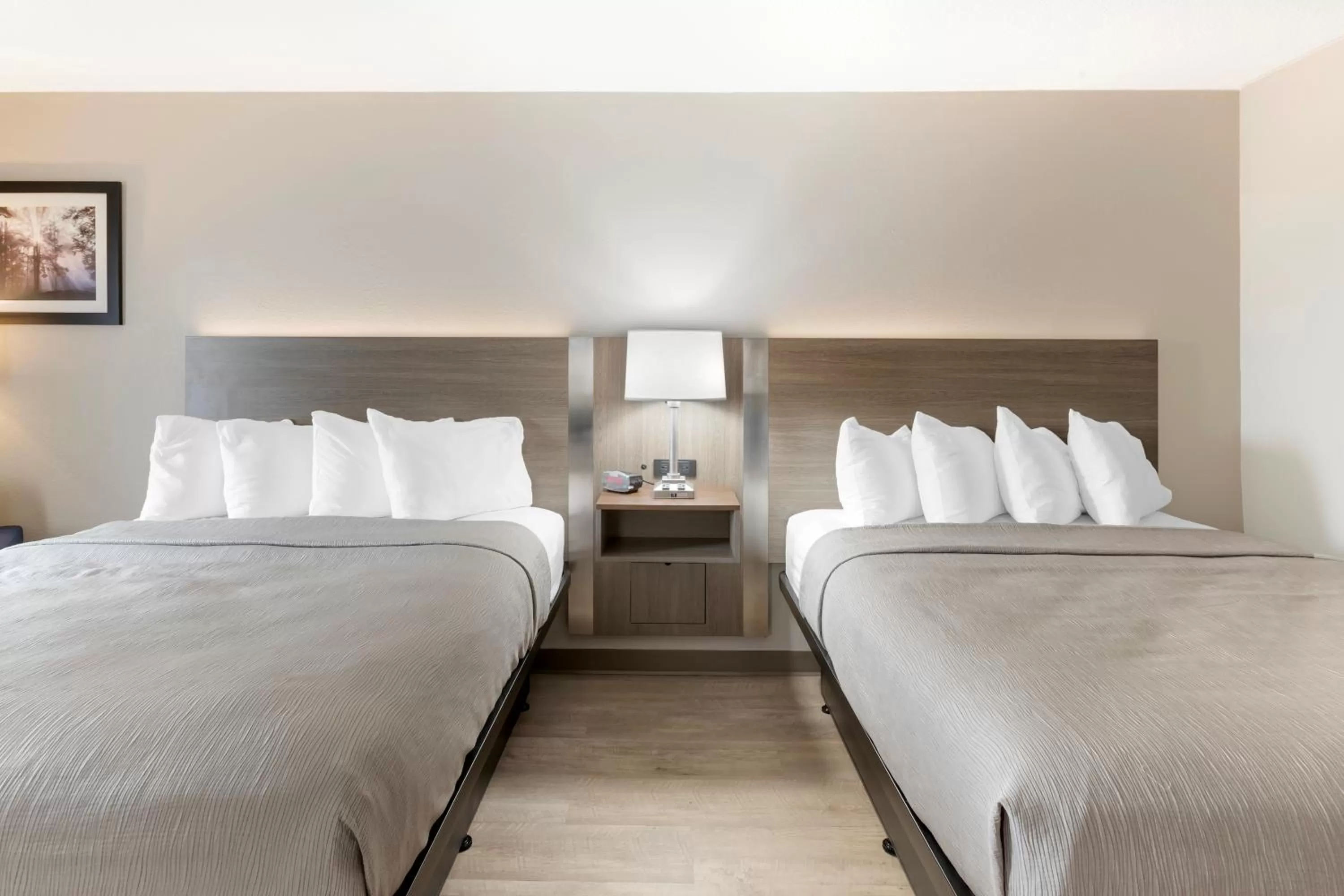 Bedroom, Bed in Quality Inn Newton at I-80