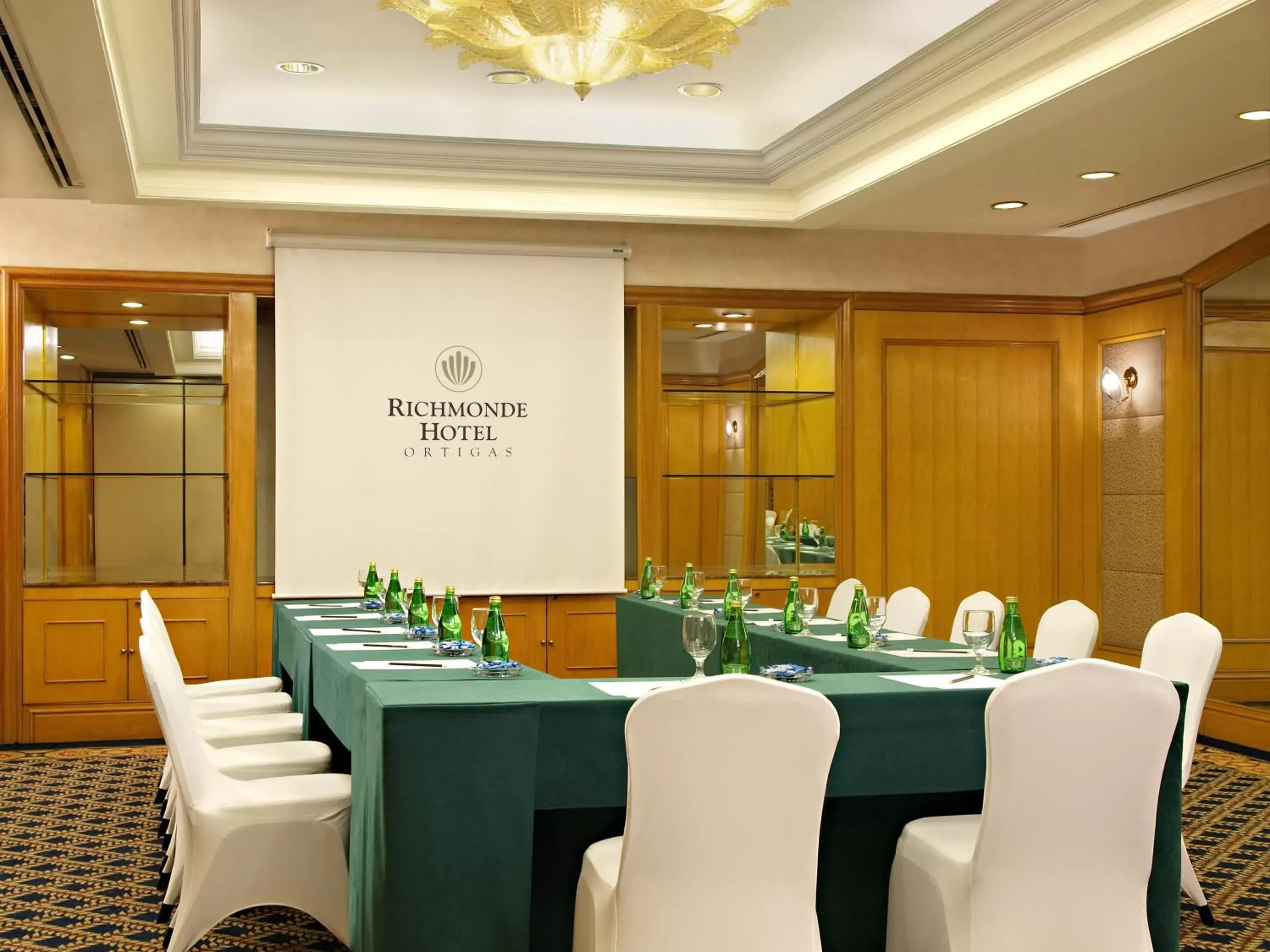 Business facilities in Richmonde Hotel Ortigas