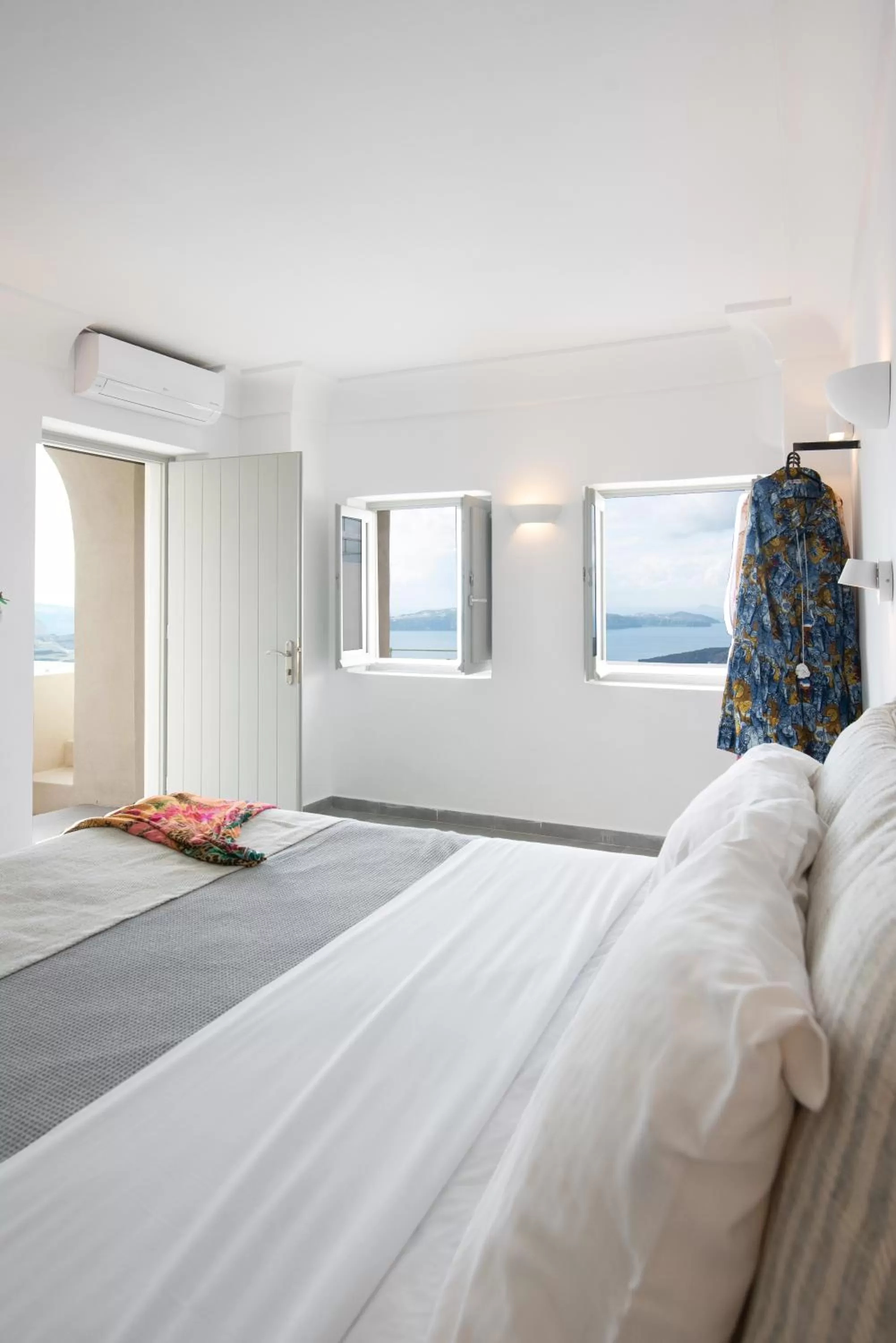 Bed in Caldera Cliff Illusion