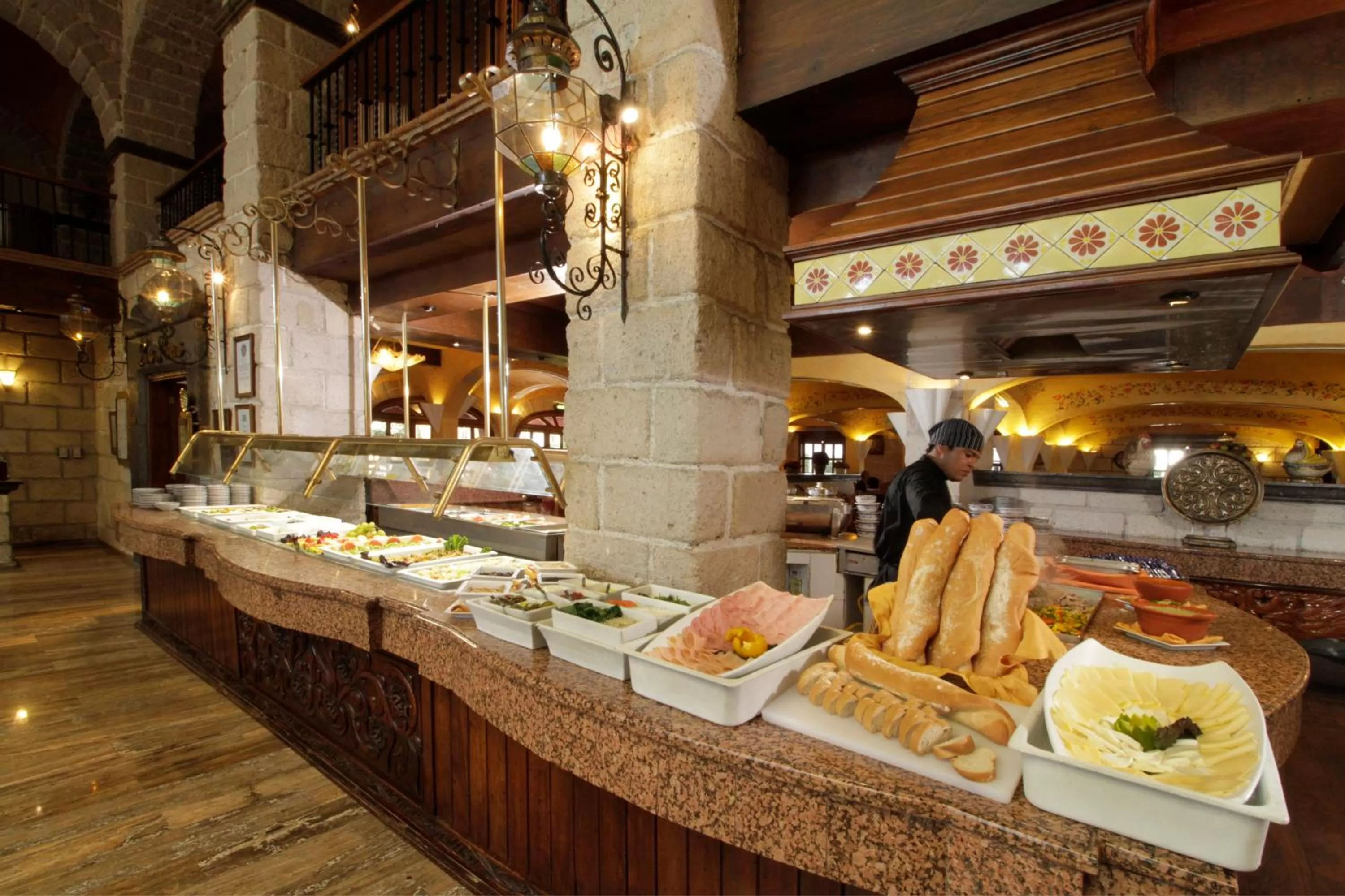 Restaurant/places to eat in Holiday Inn Queretaro Centro Historico by IHG