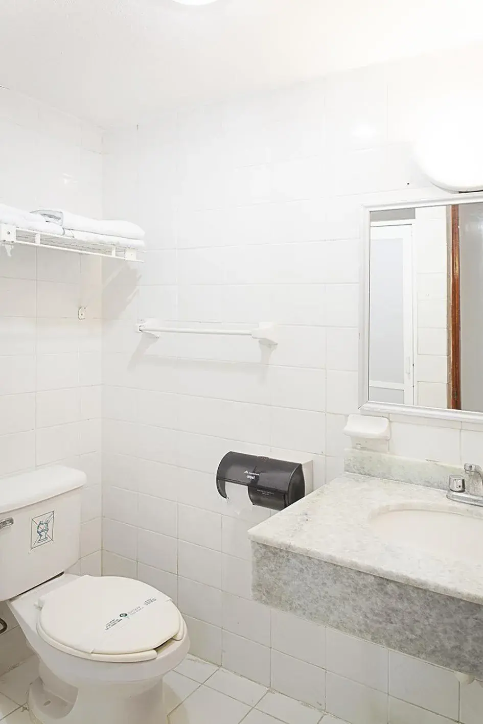 Toilet, Bathroom in Hotel del Paseo Campeche