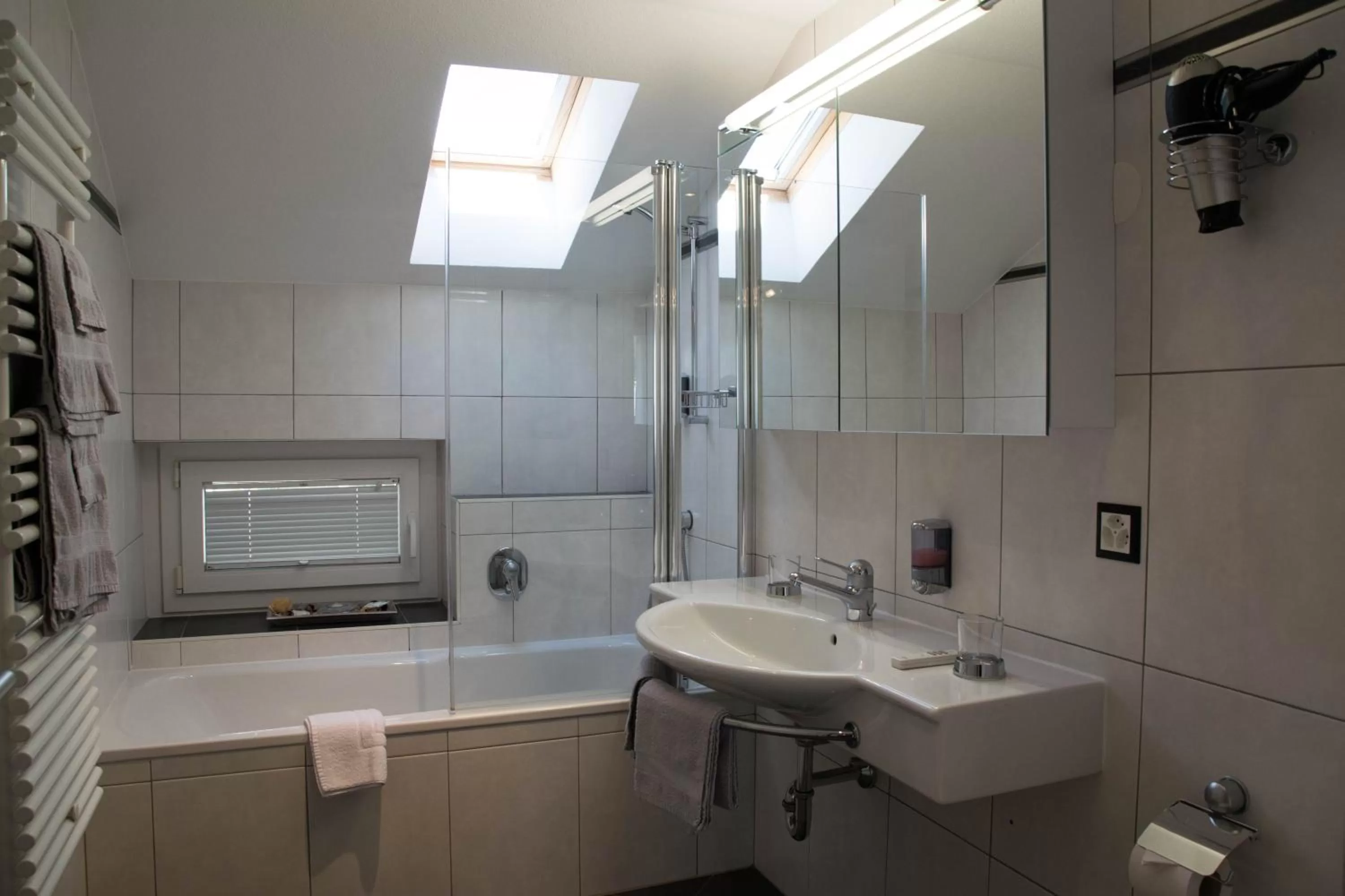 Bathroom in Hotel Europa