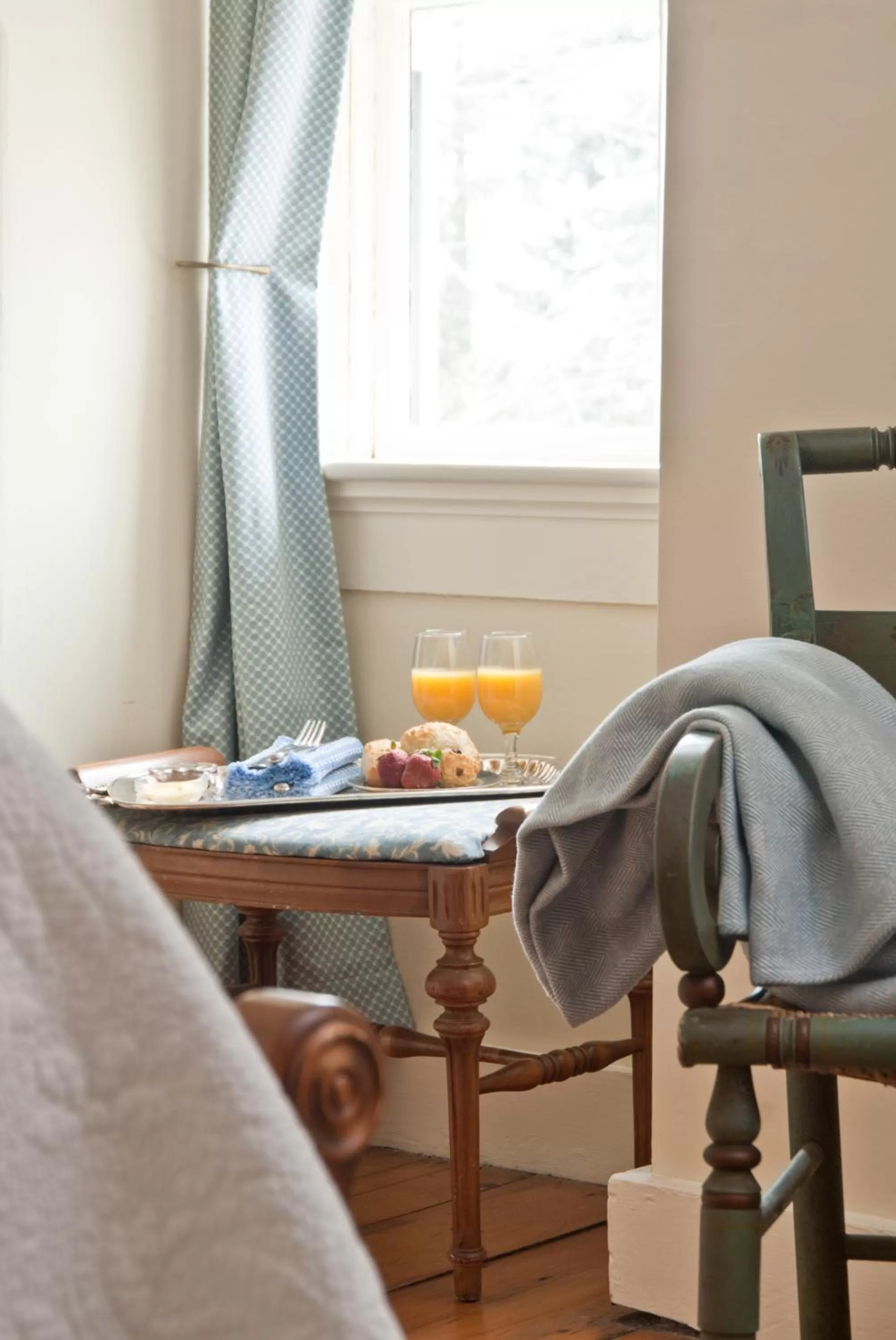 Seating area in Marshall Slocum Inn