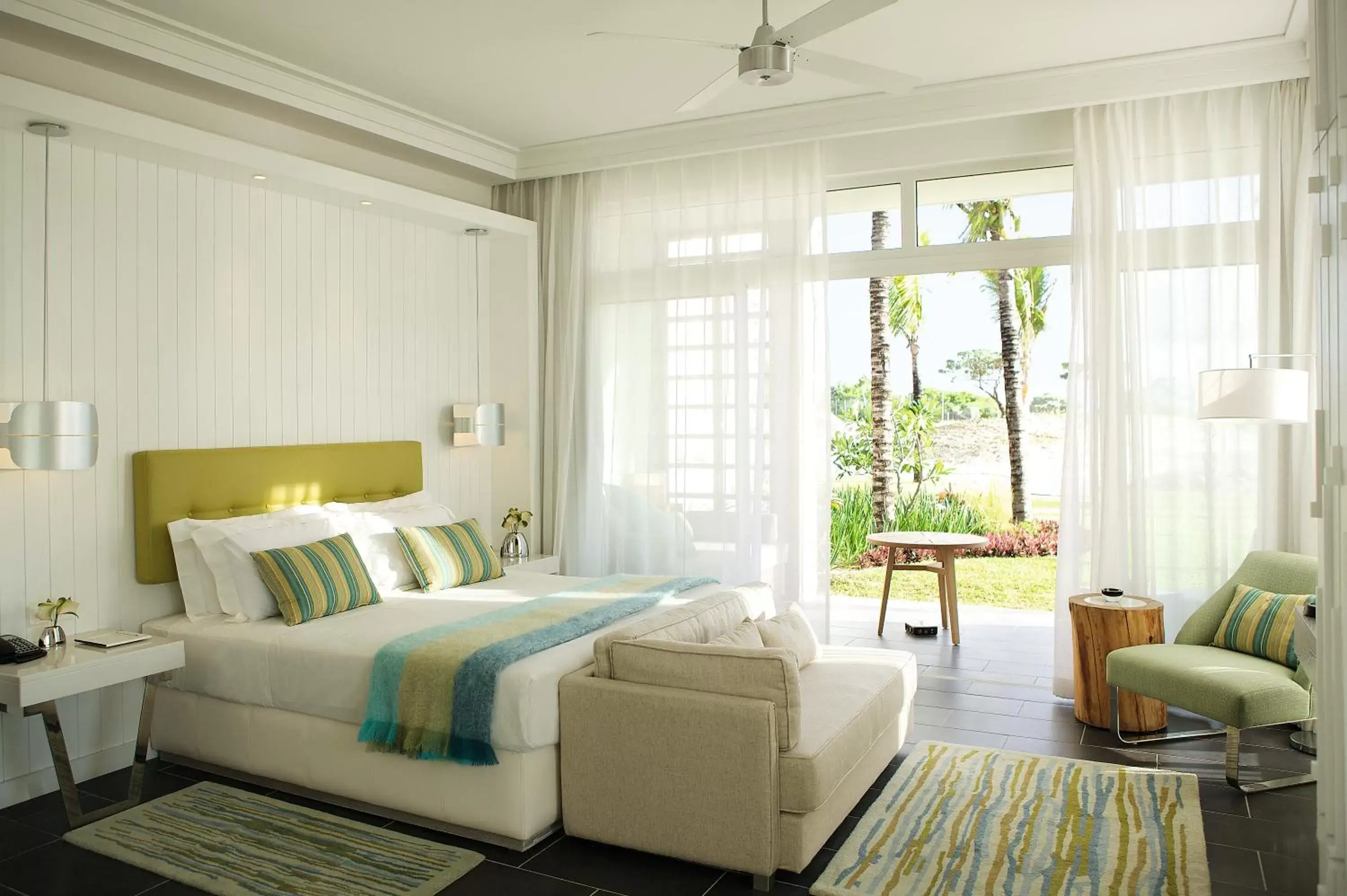 Patio, Bed in Long Beach Mauritius