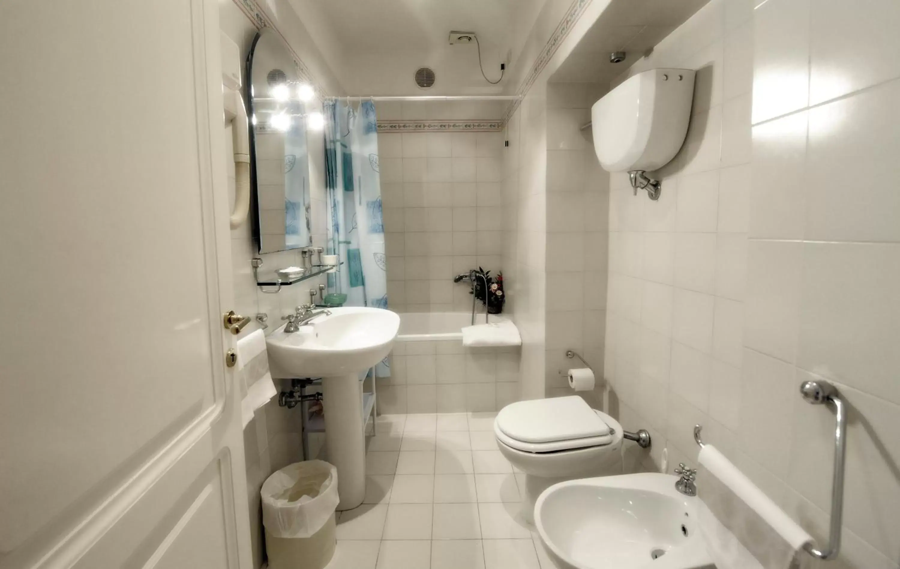 Toilet, Bathroom in Hotel Villa Belvedere
