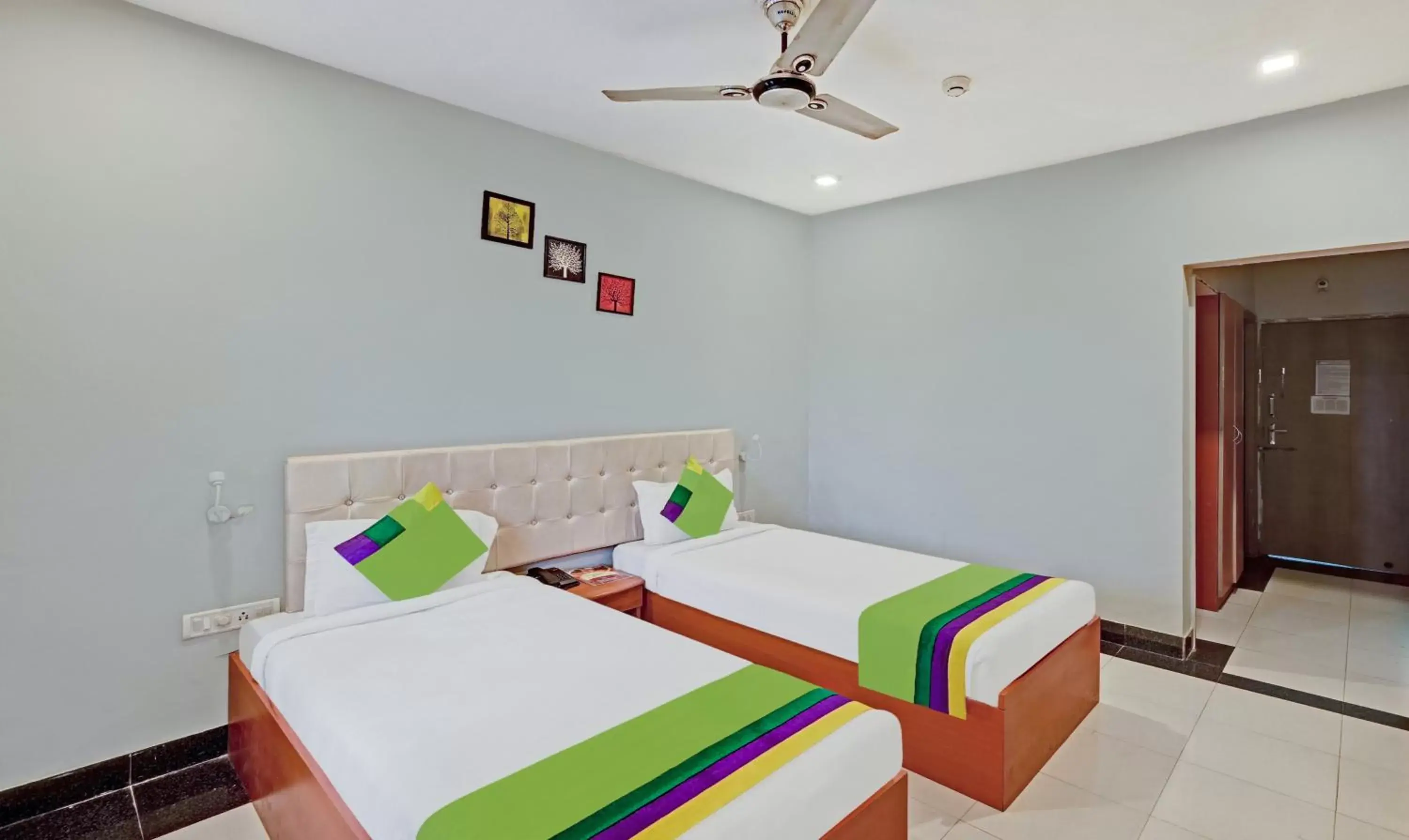 Bedroom, Bed in Treebo Sidhartha International Baliapanda Bedroom, Bed in Treebo Sidhartha International Baliapanda