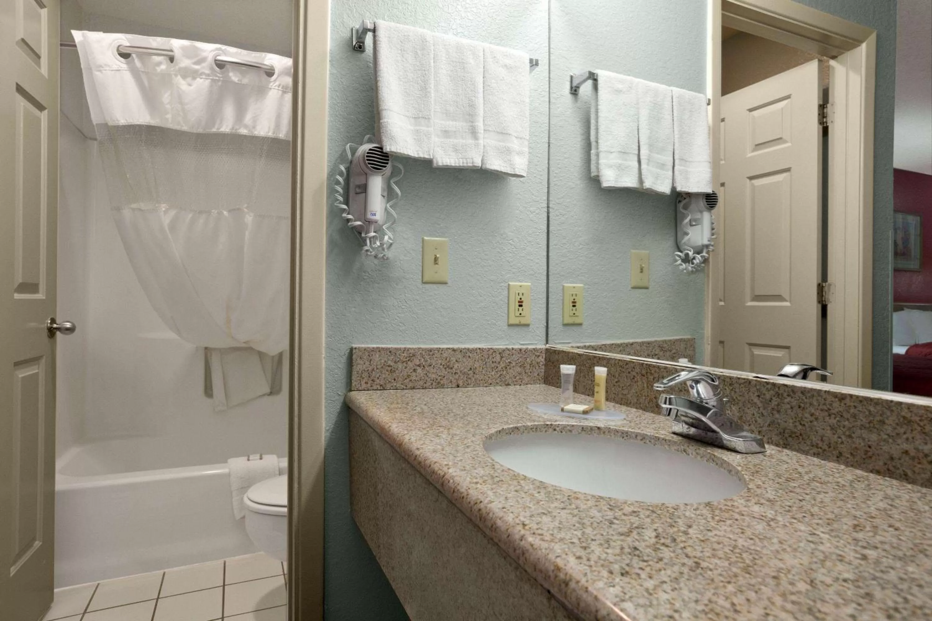 Bathroom in Howard Johnson by Wyndham Holbrook