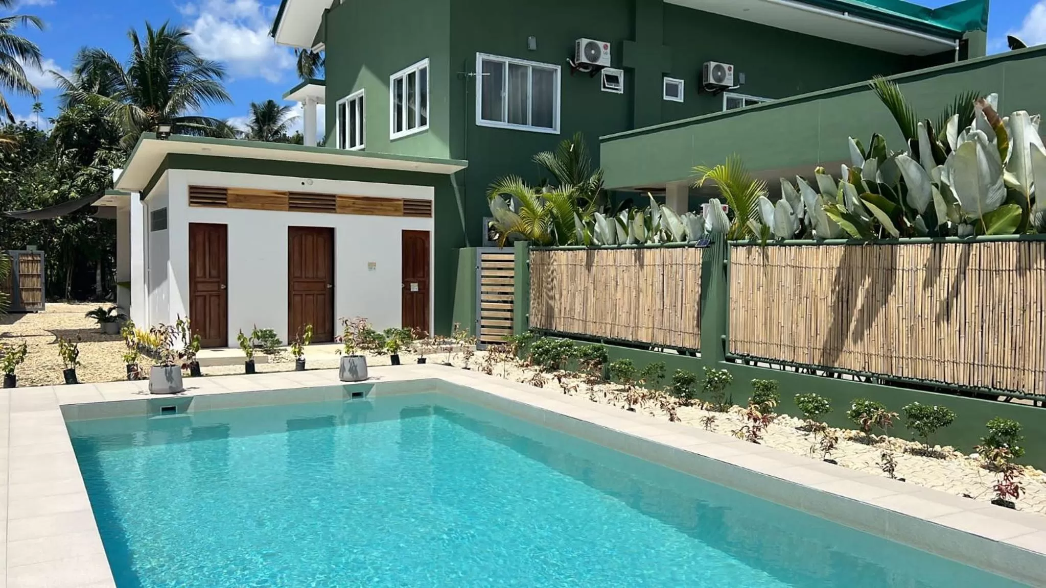 Property building, Swimming Pool in ROYAL SUITES - PORT BARTON