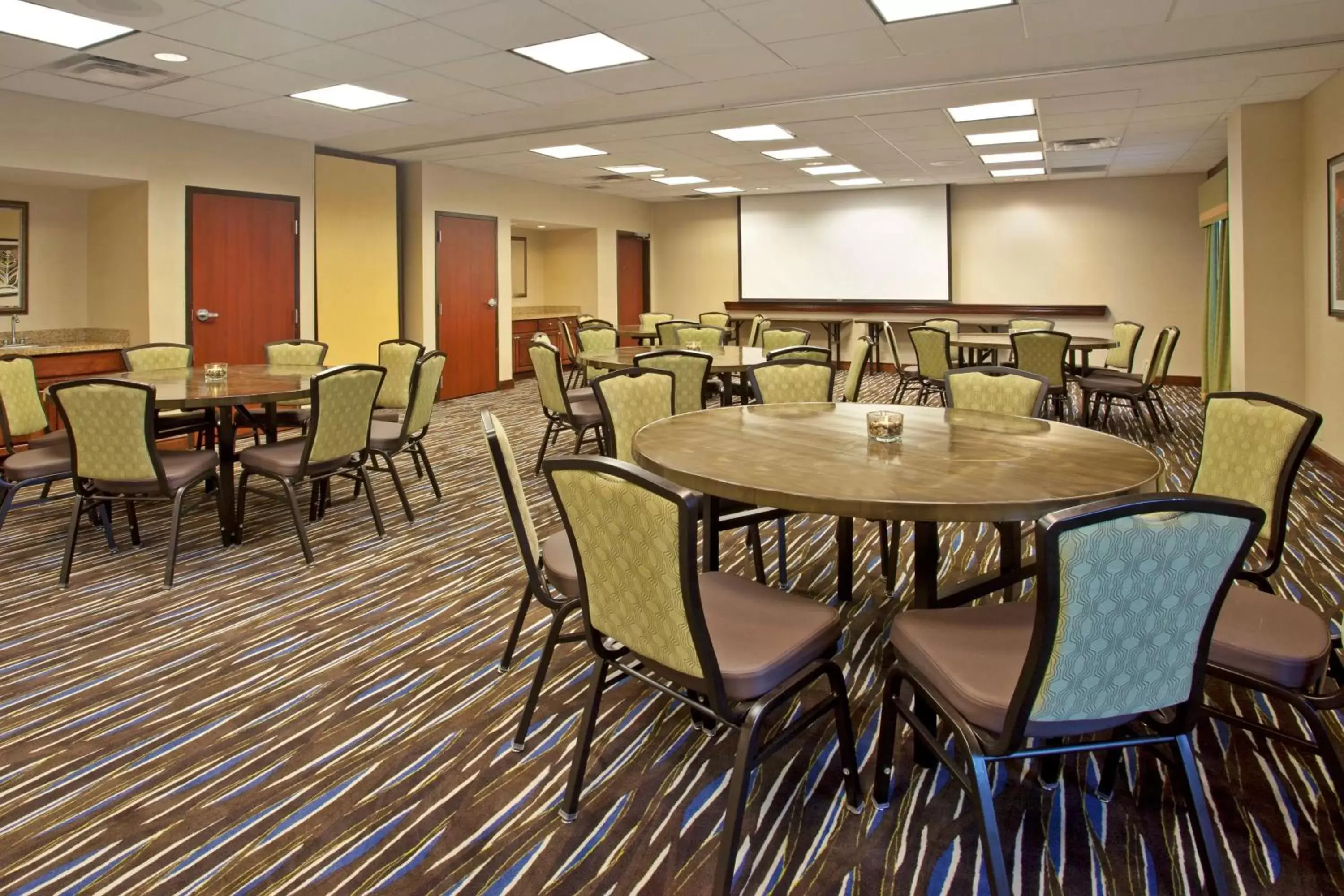 Meeting/conference room, Restaurant/Places to Eat in Hampton Inn & Suites Nashville-Smyrna