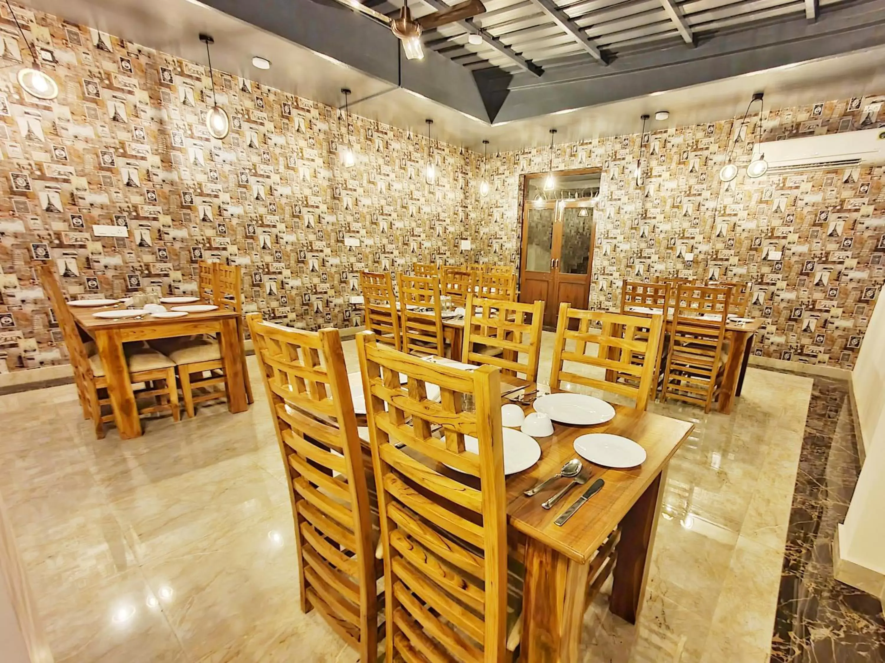 Restaurant/places to eat in The Park Residency Restaurant/places to eat in The Park Residency