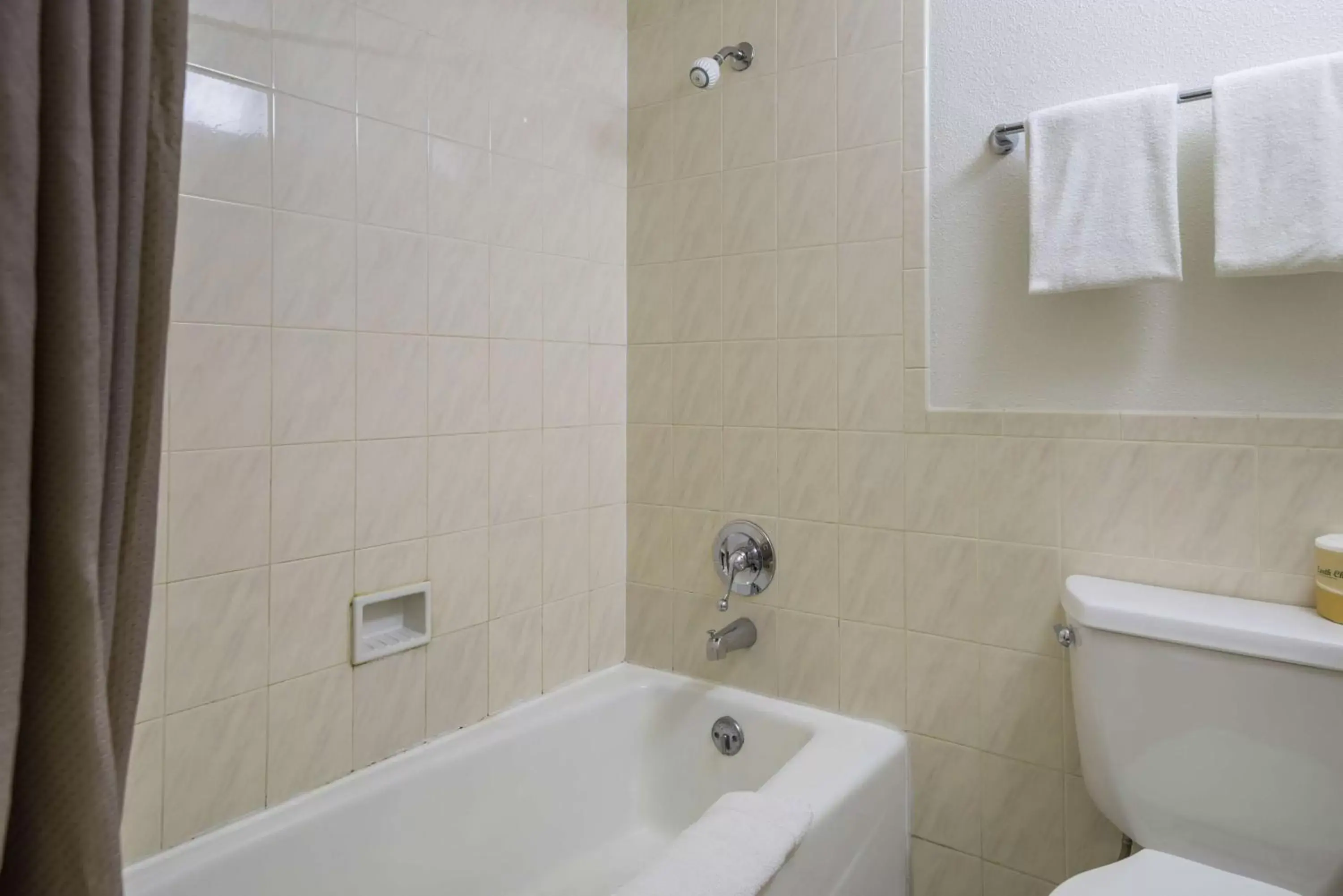 Shower, Bathroom in Motel 6-Concord, CA