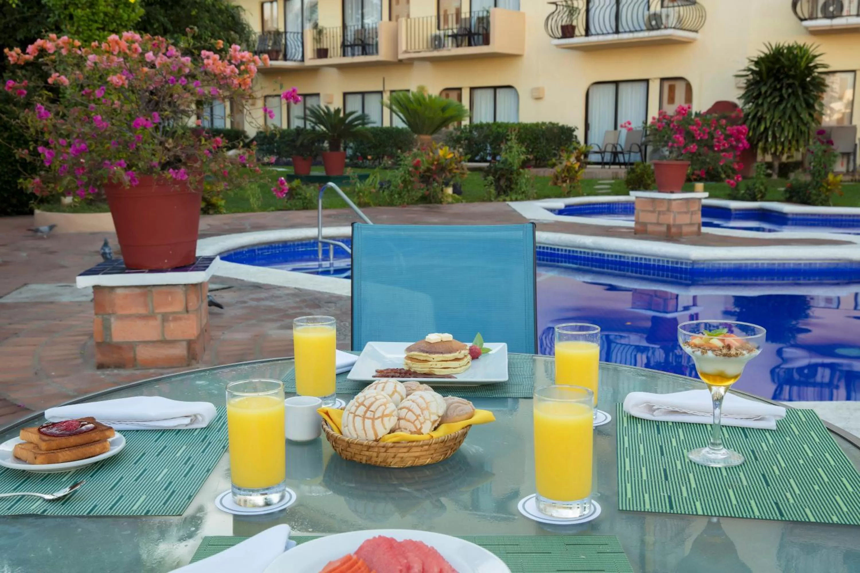 Restaurant/places to eat in Flamingo Vallarta Hotel & Marina