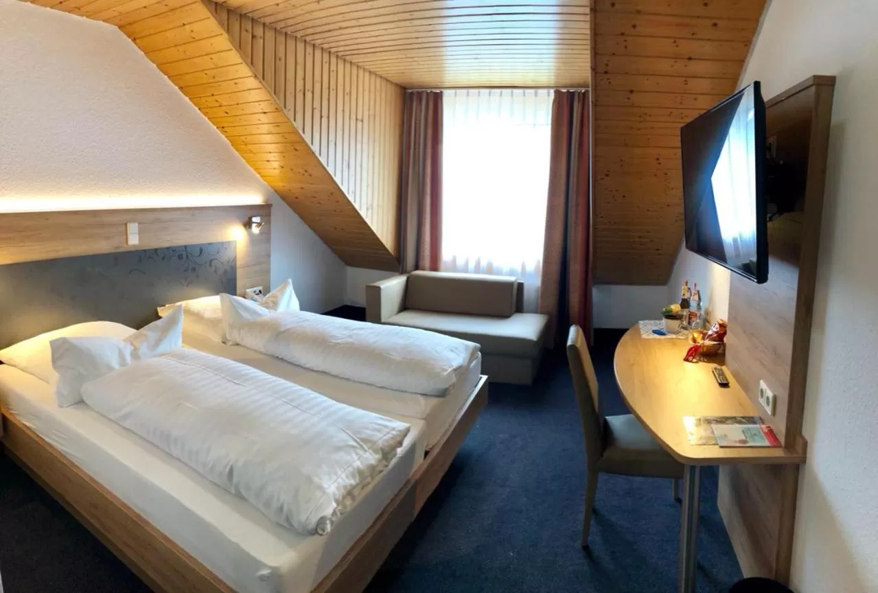 Photo of the whole room, Bed in Hotel Hirt