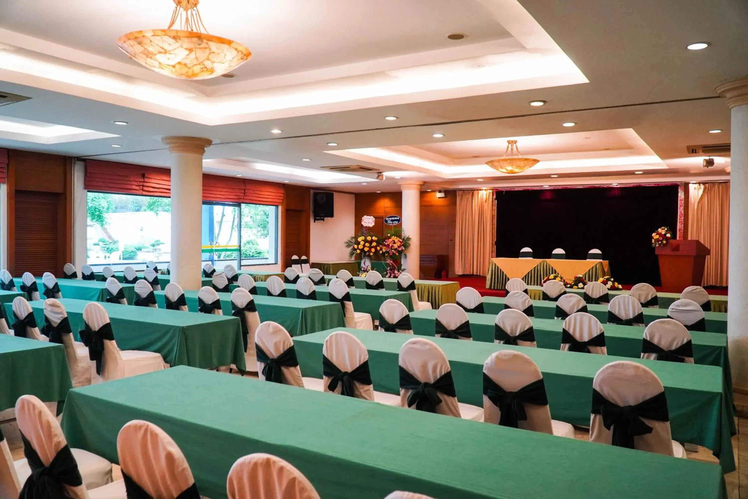 Meeting/conference room in Thang Loi Hotel