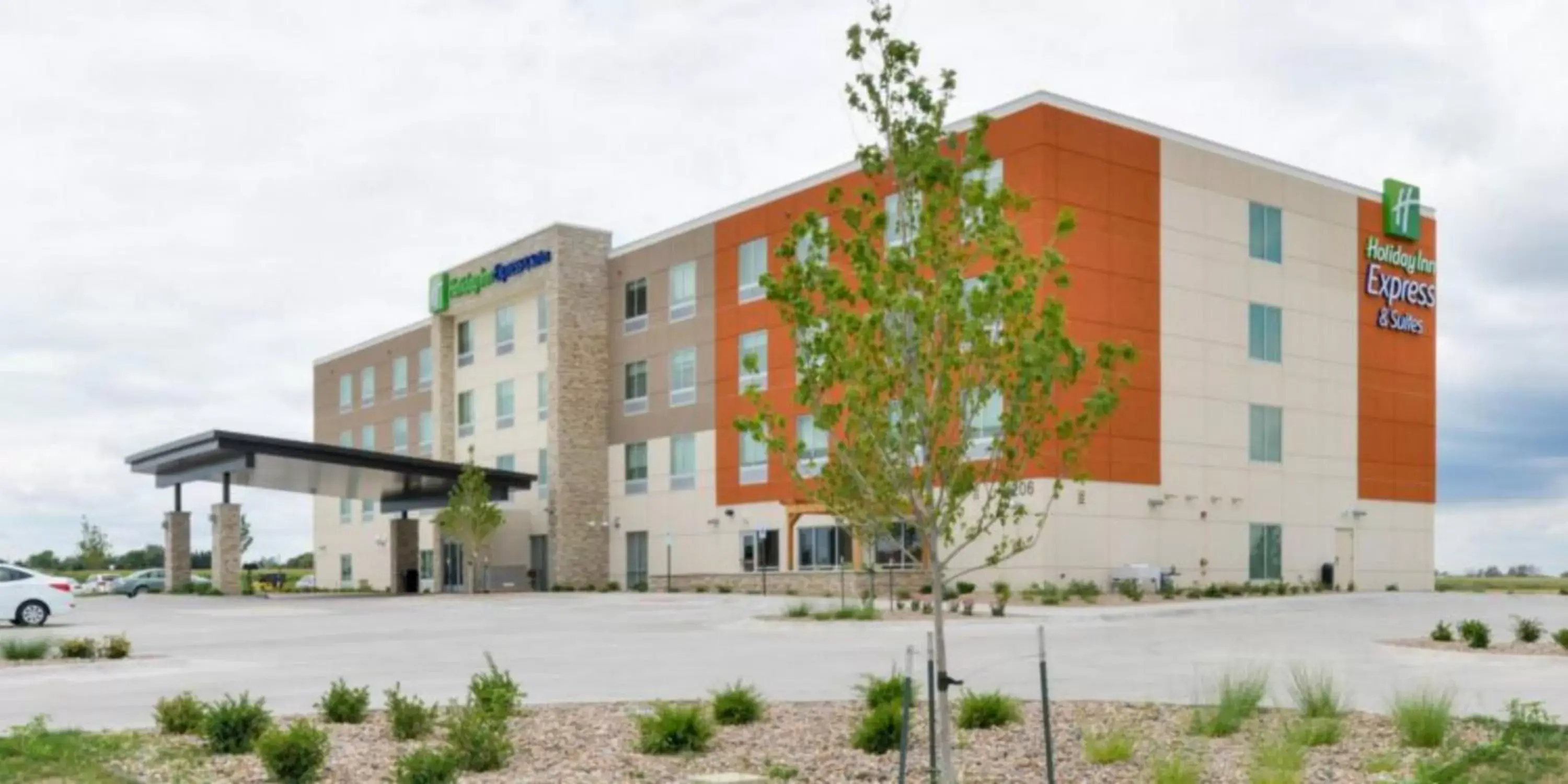 Property Building in Holiday Inn Express - Alliance, an IHG Hotel