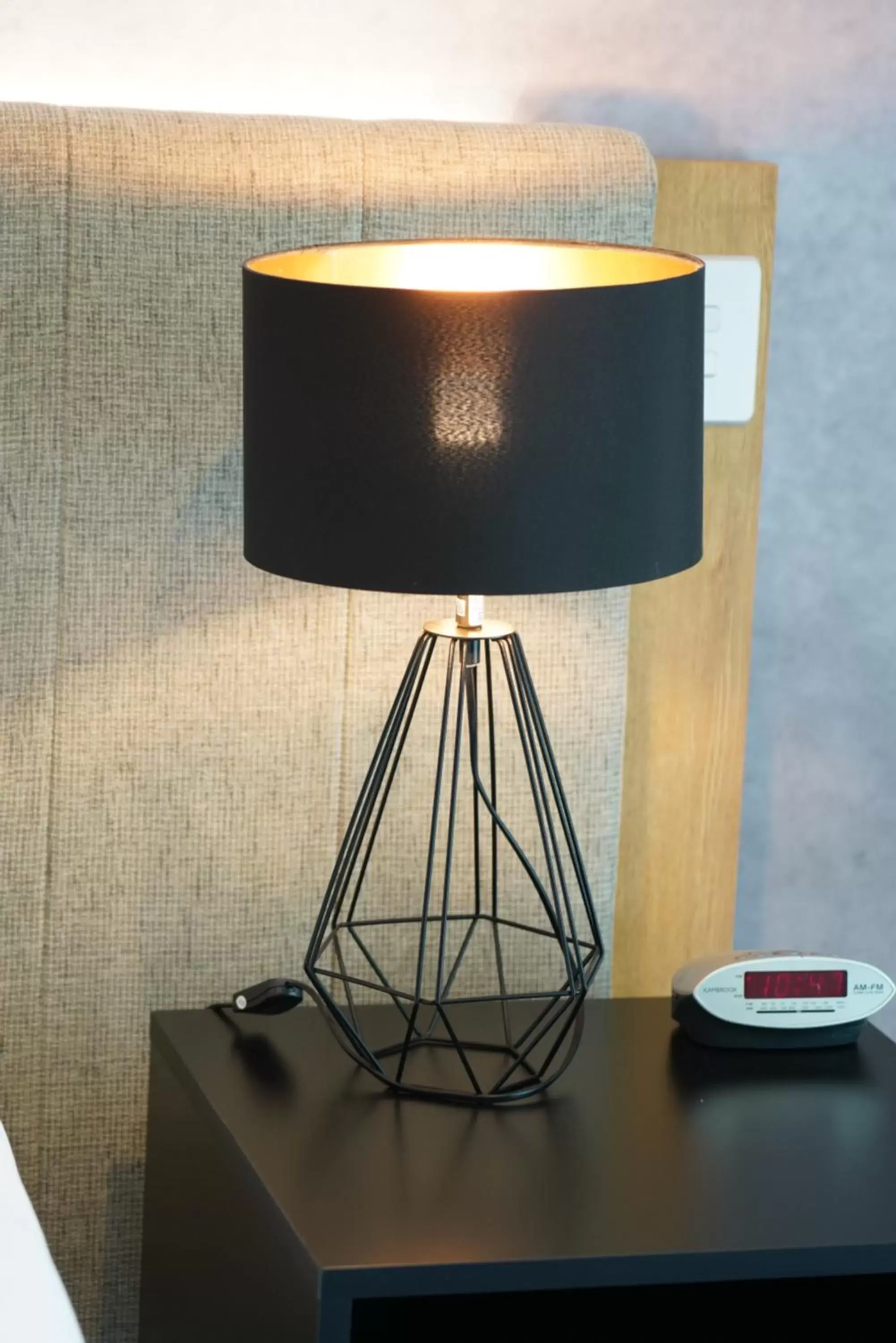 Bedroom in Jephson Hotel & Apartments Bedroom in Jephson Hotel & Apartments