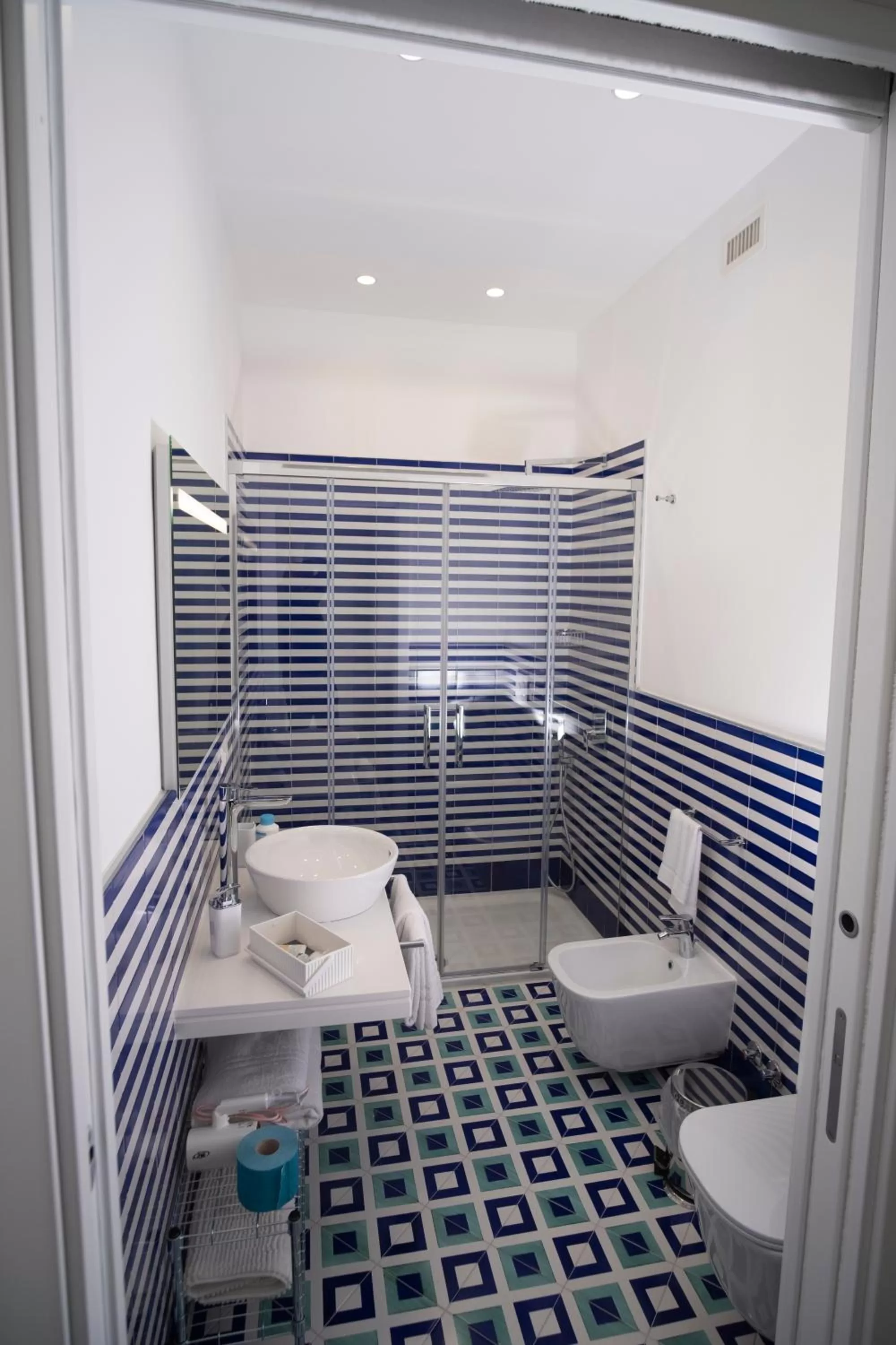 Shower in Domus Sole