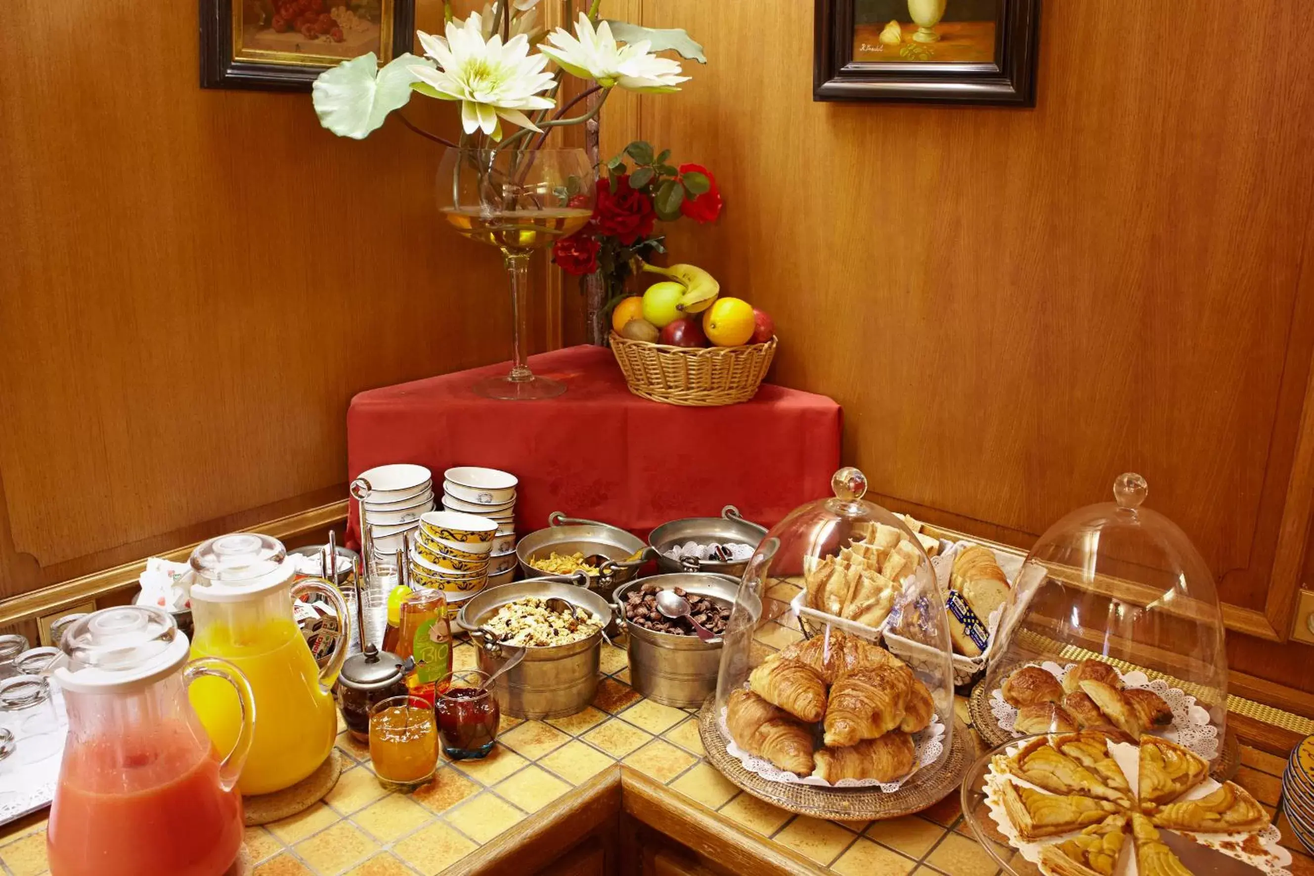 Buffet breakfast, Food in Grand Hôtel Dechampaigne