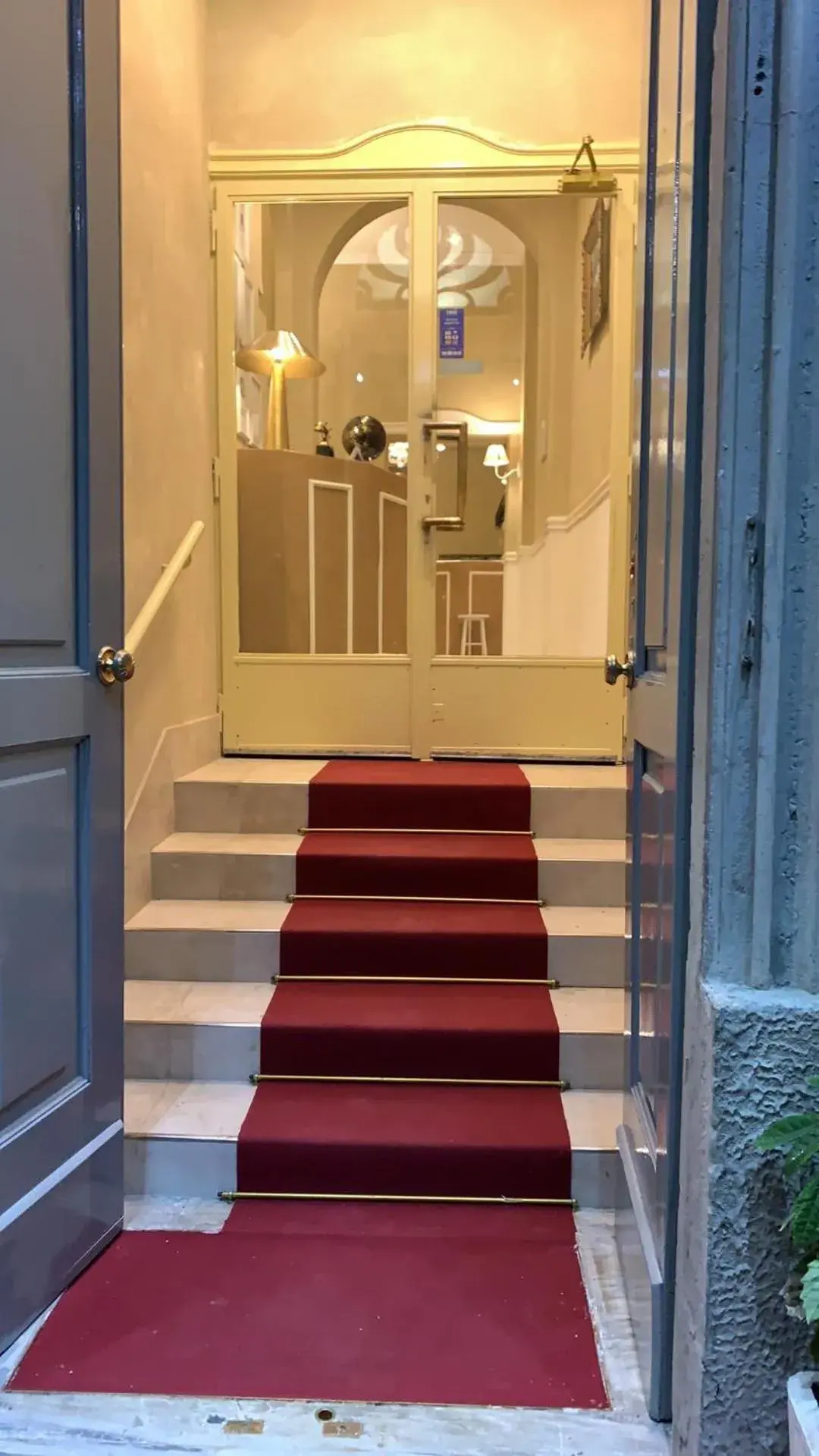 Facade/entrance in Boutique Hotel Calais Milano