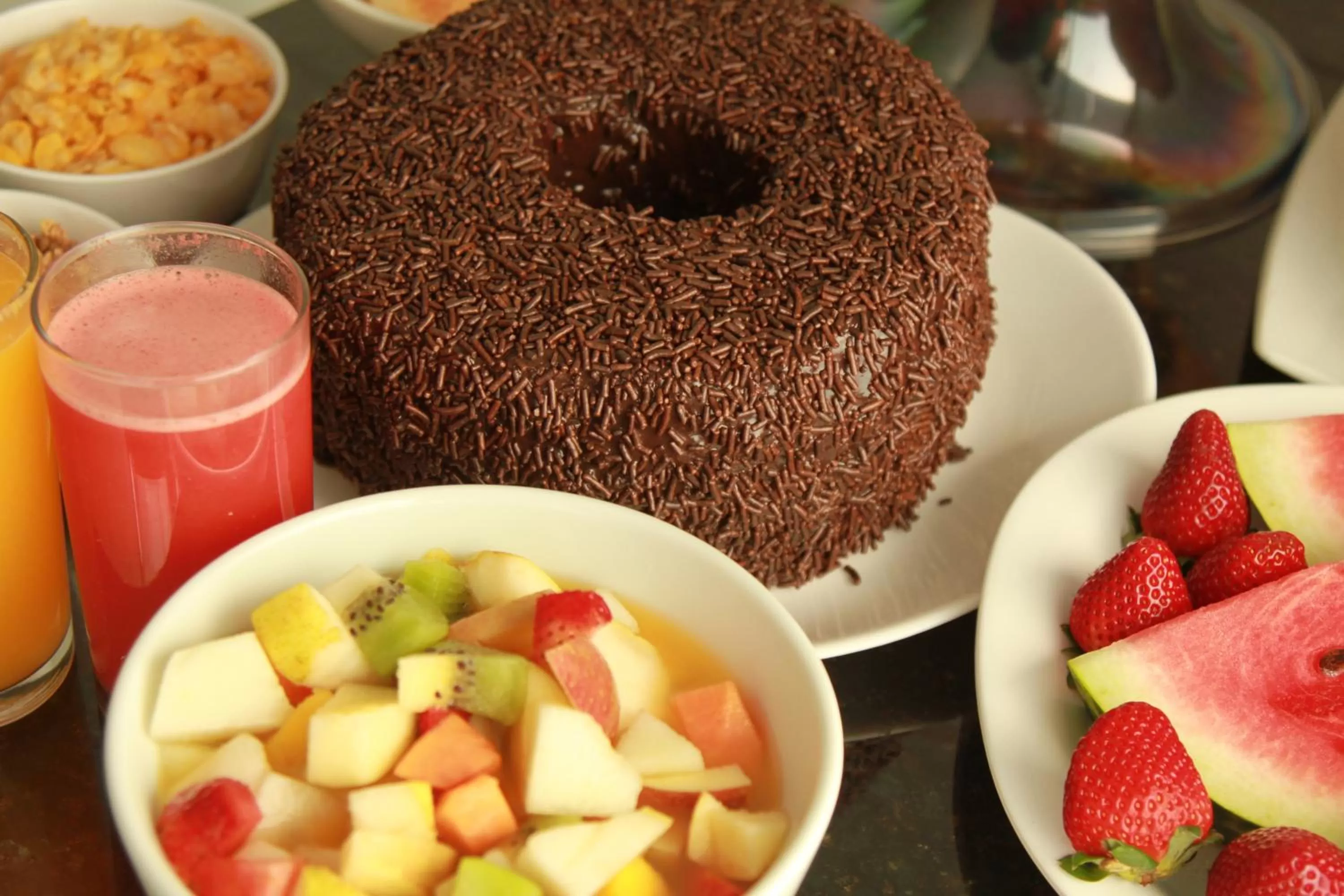 Buffet breakfast in Hotel Confiance Batel