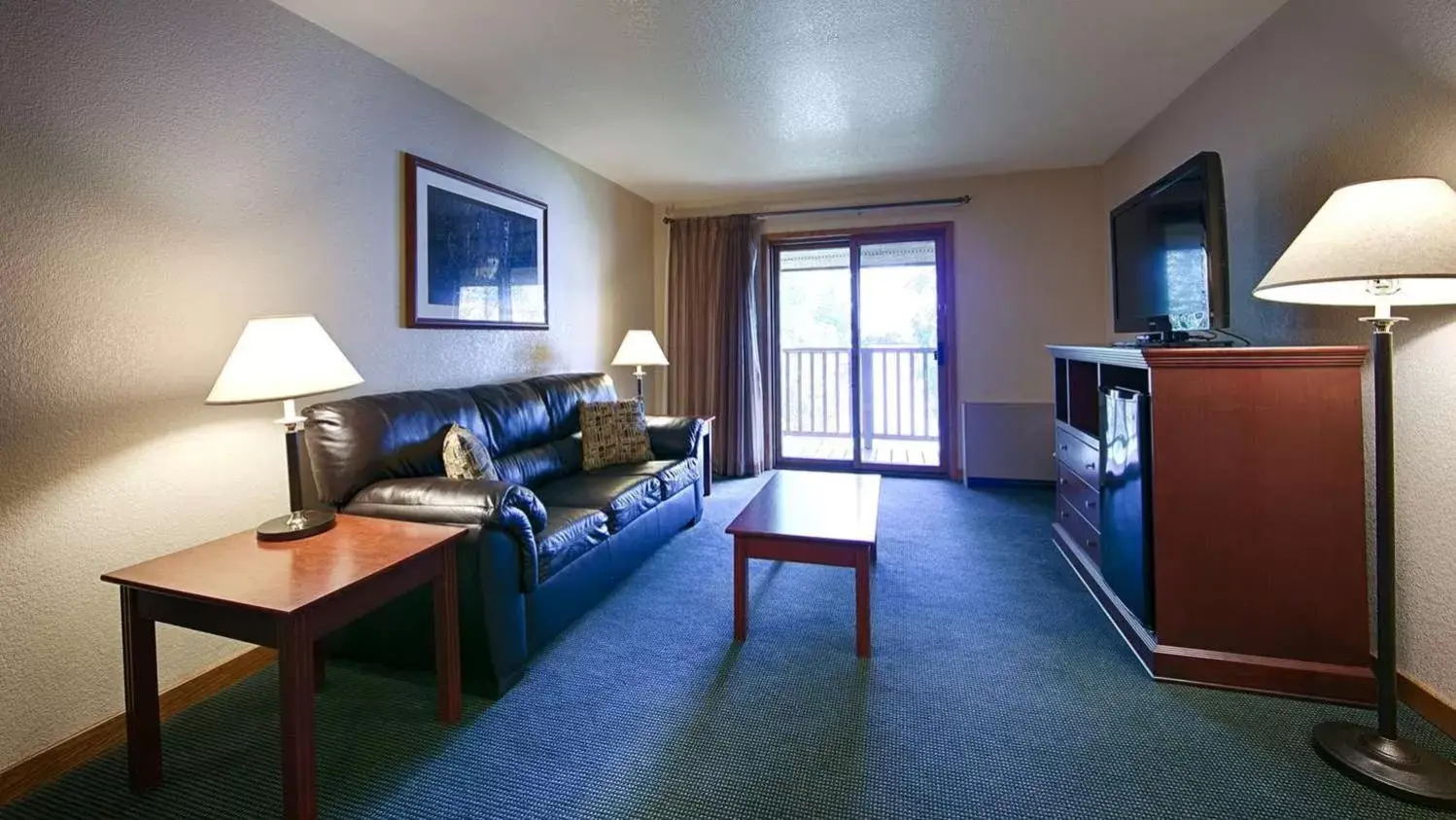 Seating Area in Best Western Lake Lucille Inn