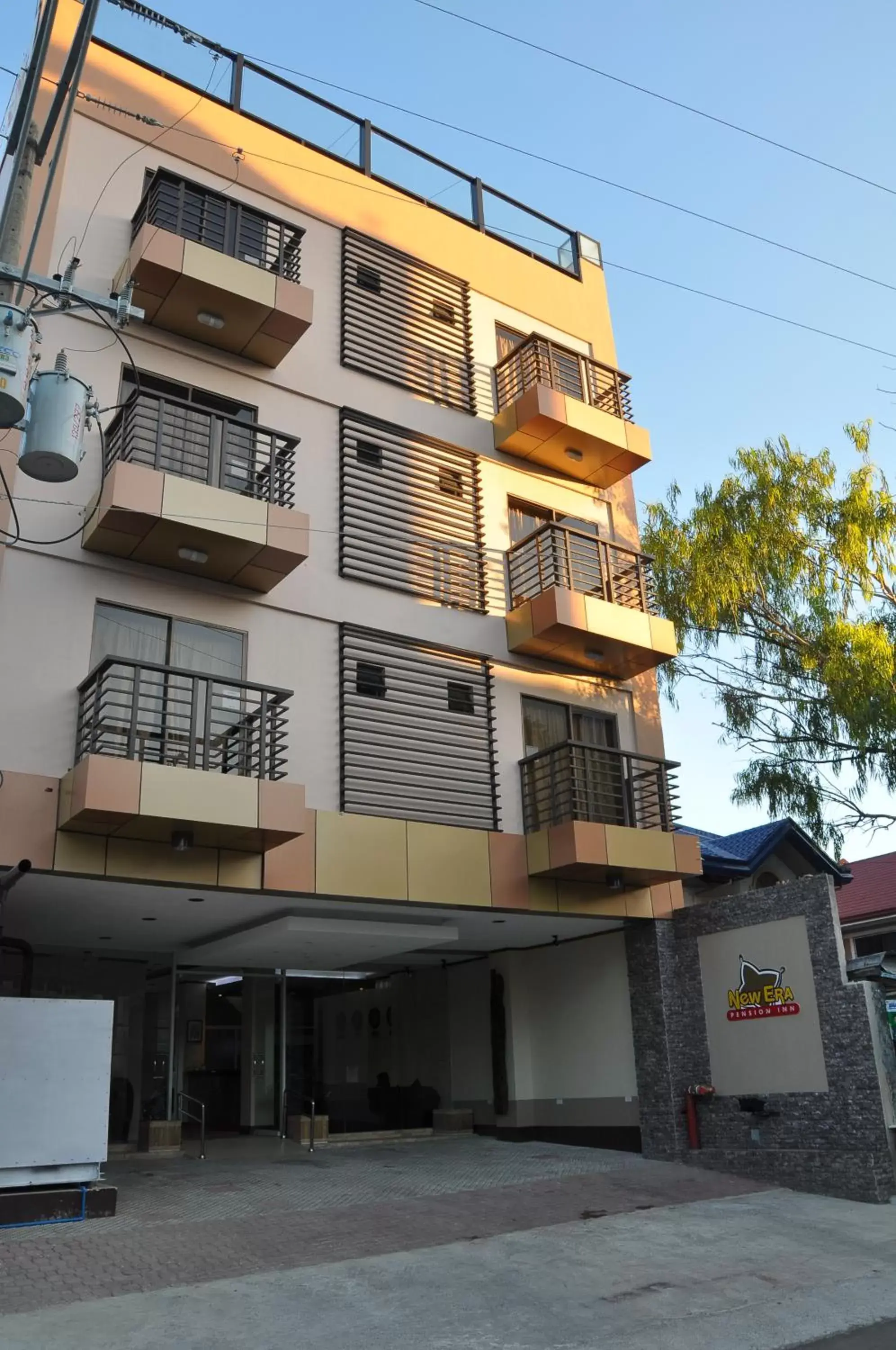 Facade/entrance, Property Building in RedDoorz near Landers Superstore Cebu City