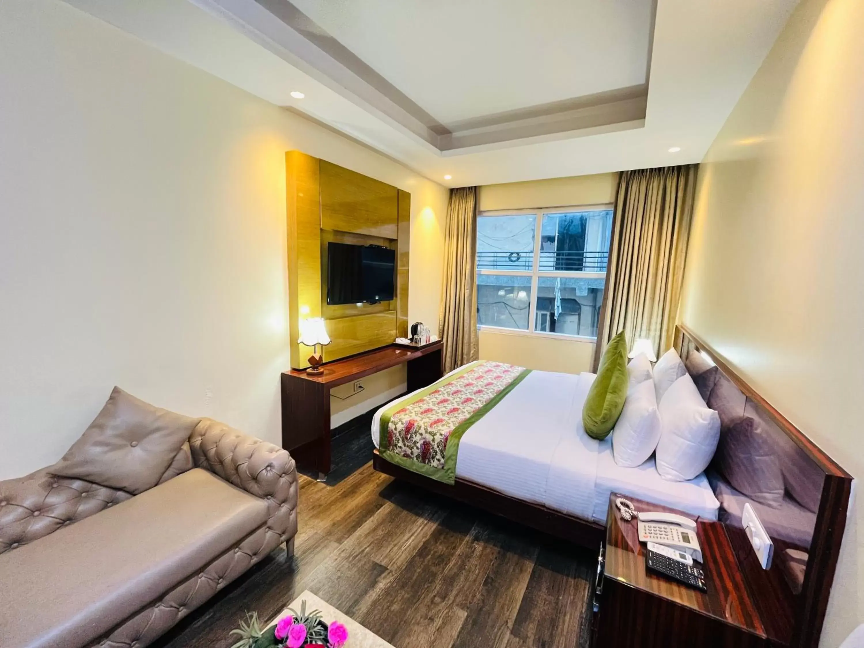 Bed in Hotel Banz - Near Delhi International Airport