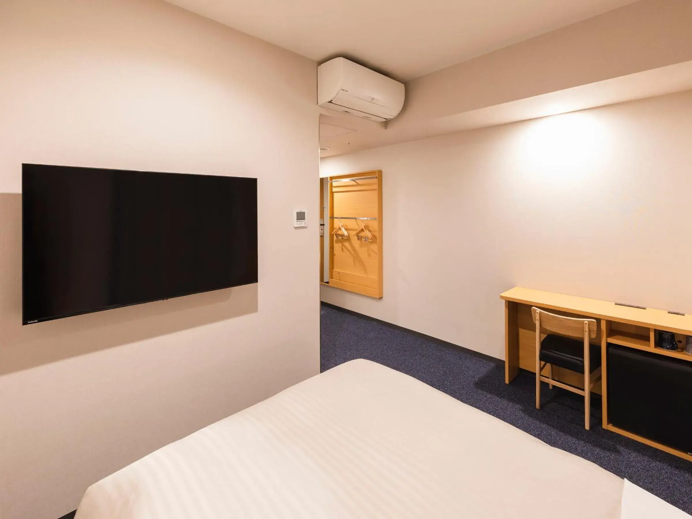 Bed in Sotetsu Fresa Inn Daimon Bed in Sotetsu Fresa Inn Daimon