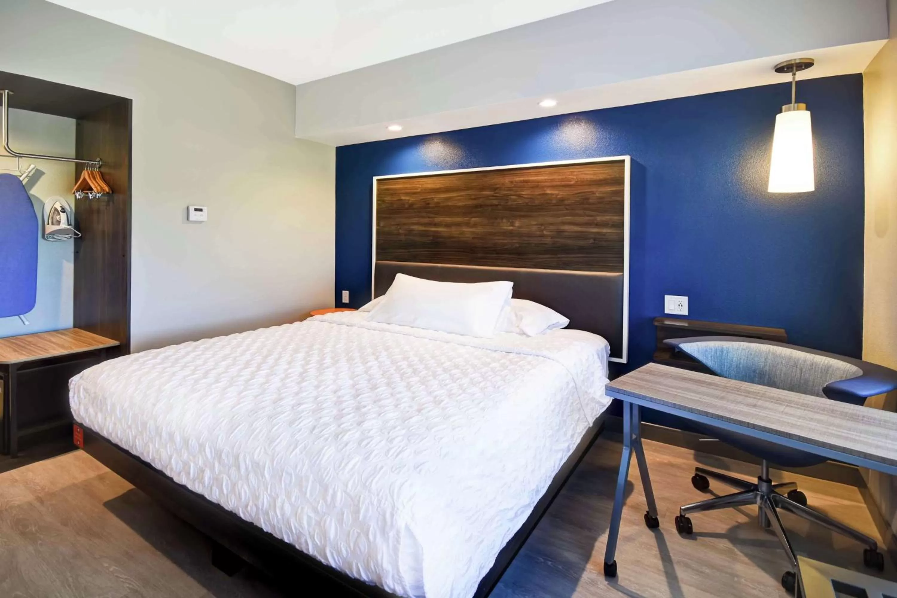 Bed in Tru By Hilton North Platte