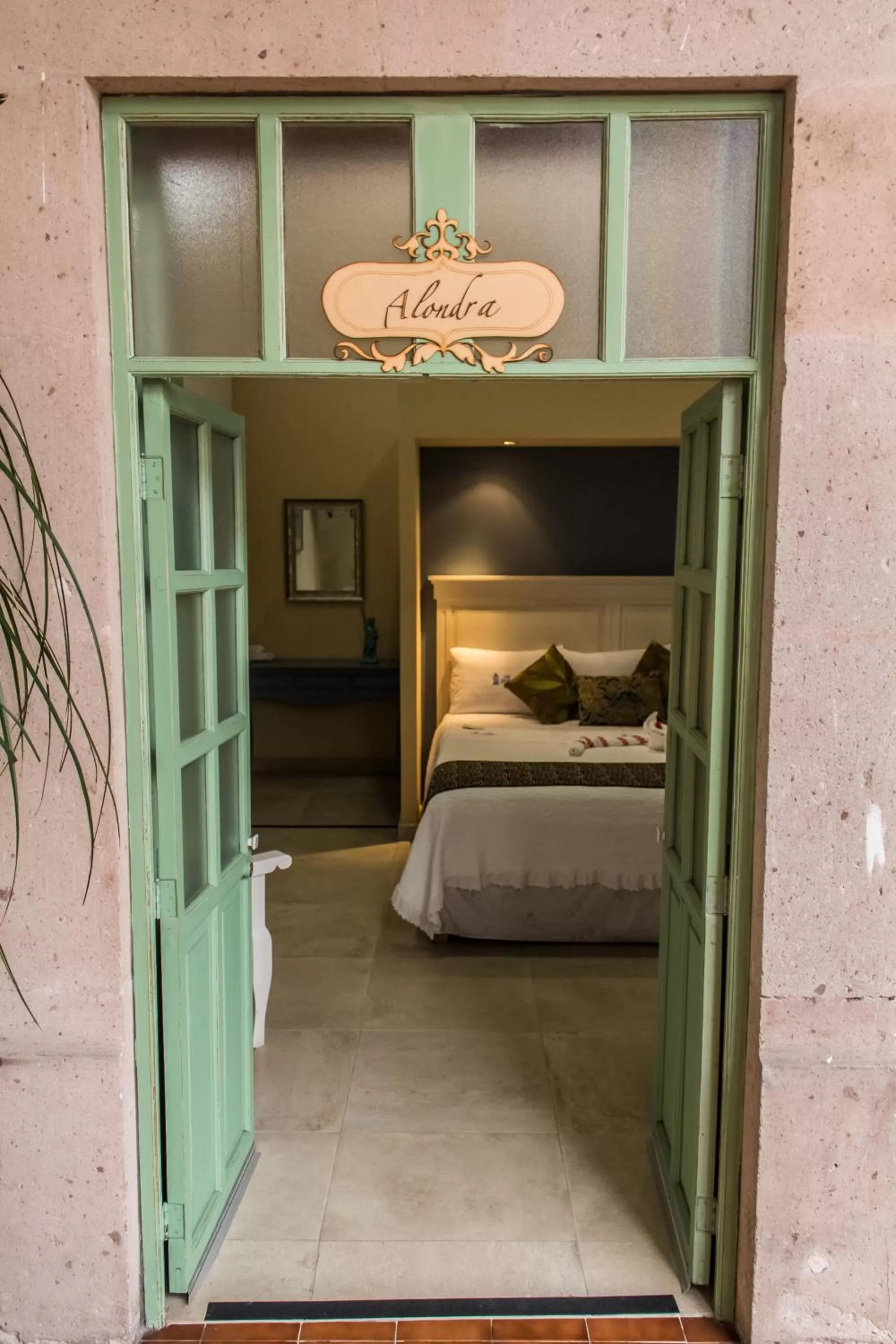 Photo of the whole room, Bed in Casa Jose Maria