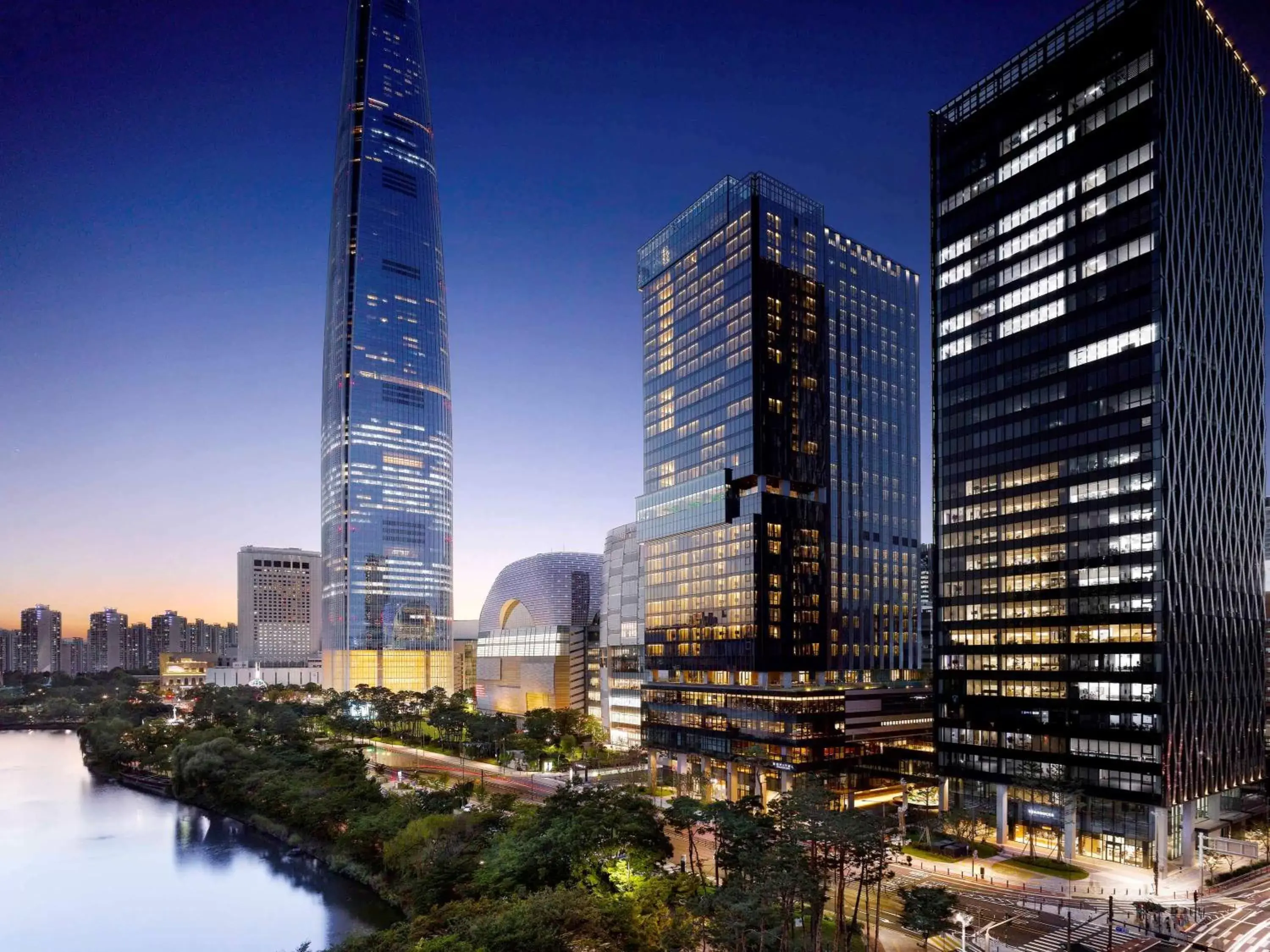 Property building in Sofitel Ambassador Seoul Hotel & Serviced Residences