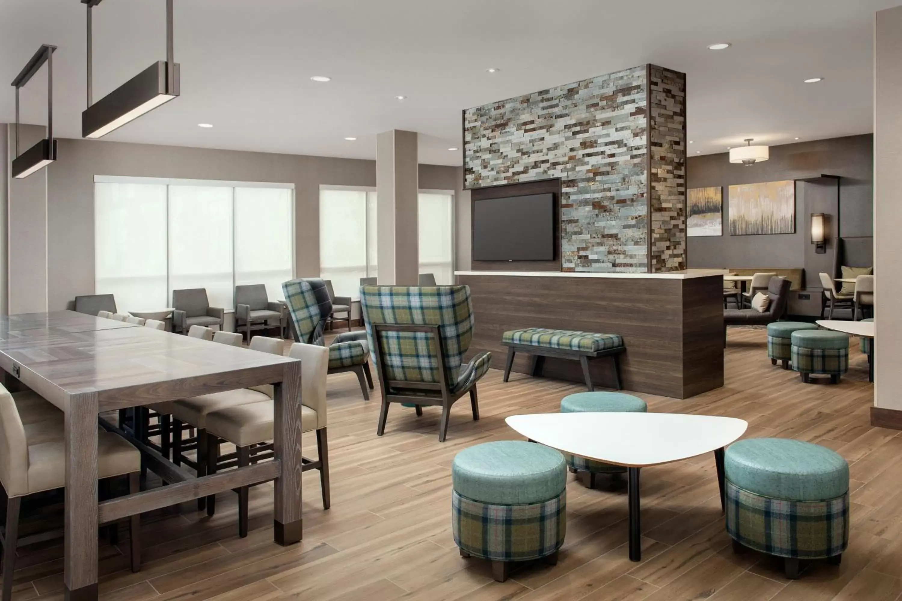 Lobby or reception, Lounge/Bar in Residence Inn by Marriott Jacksonville Downtown