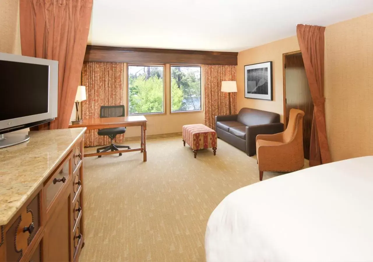 Bed in Lake Arrowhead Resort & Spa Bed in Lake Arrowhead Resort & Spa