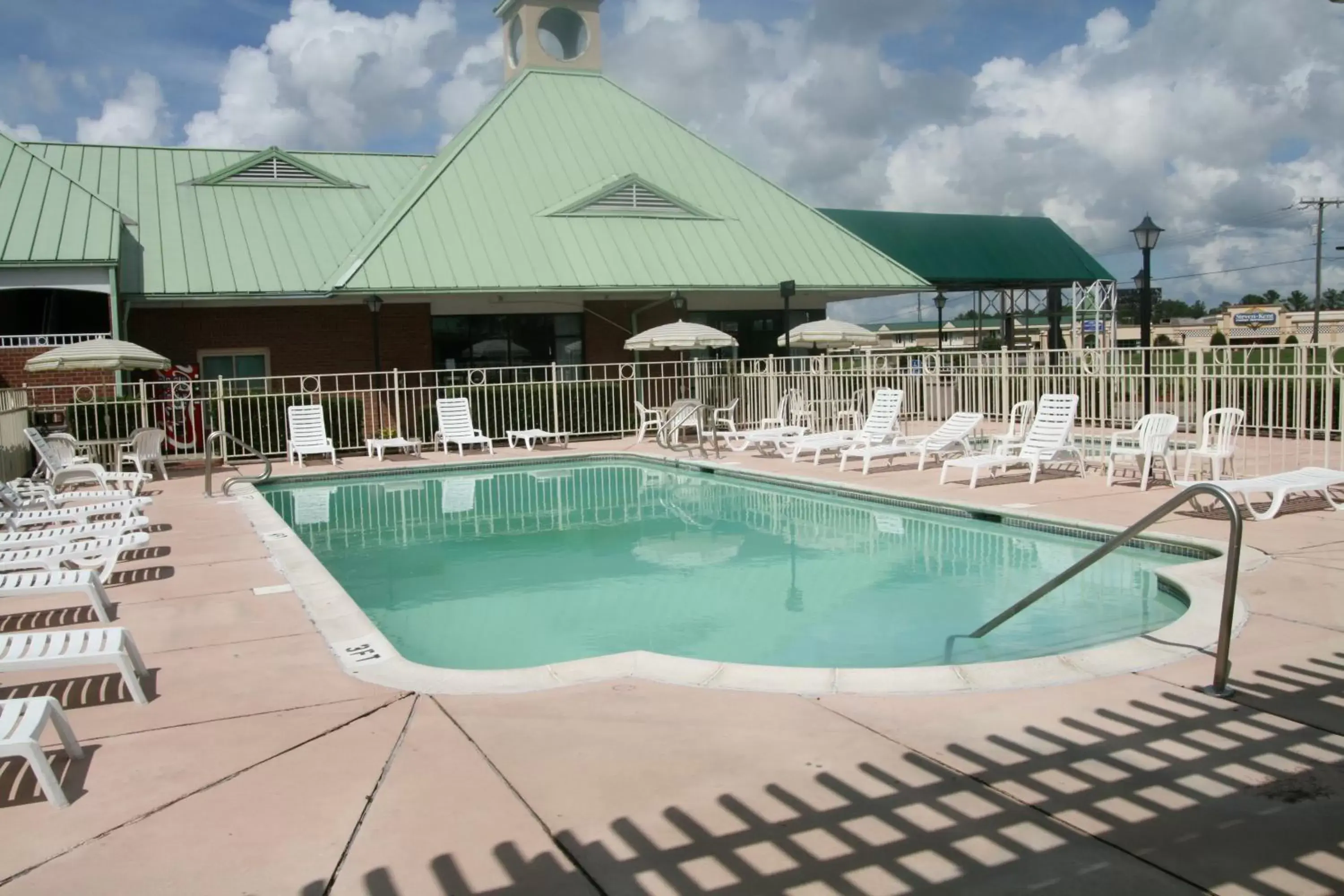 Swimming Pool in Days Inn by Wyndham Petersburg/South Fort Lee