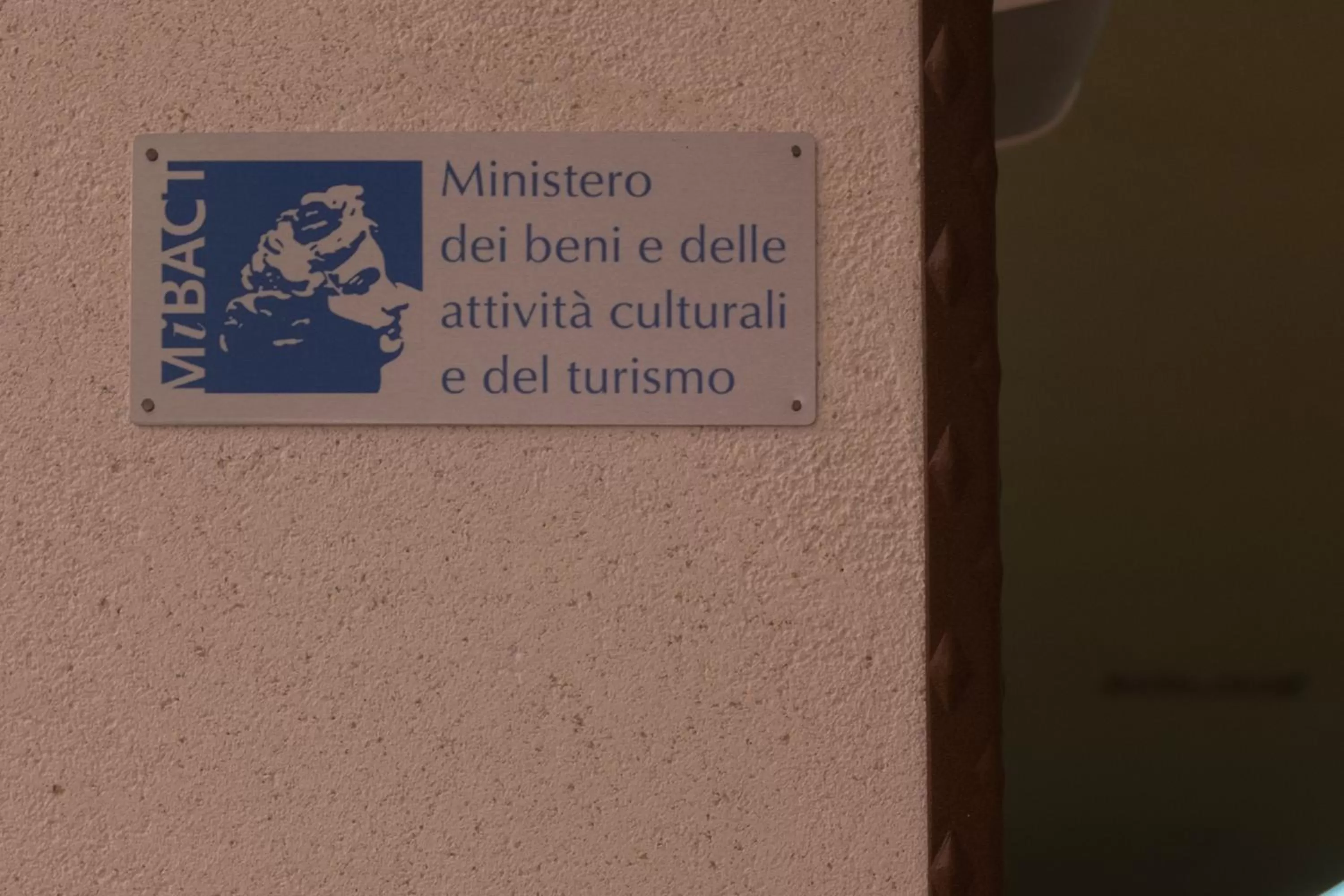 Logo/Certificate/Sign in Locanda Ponte Dante