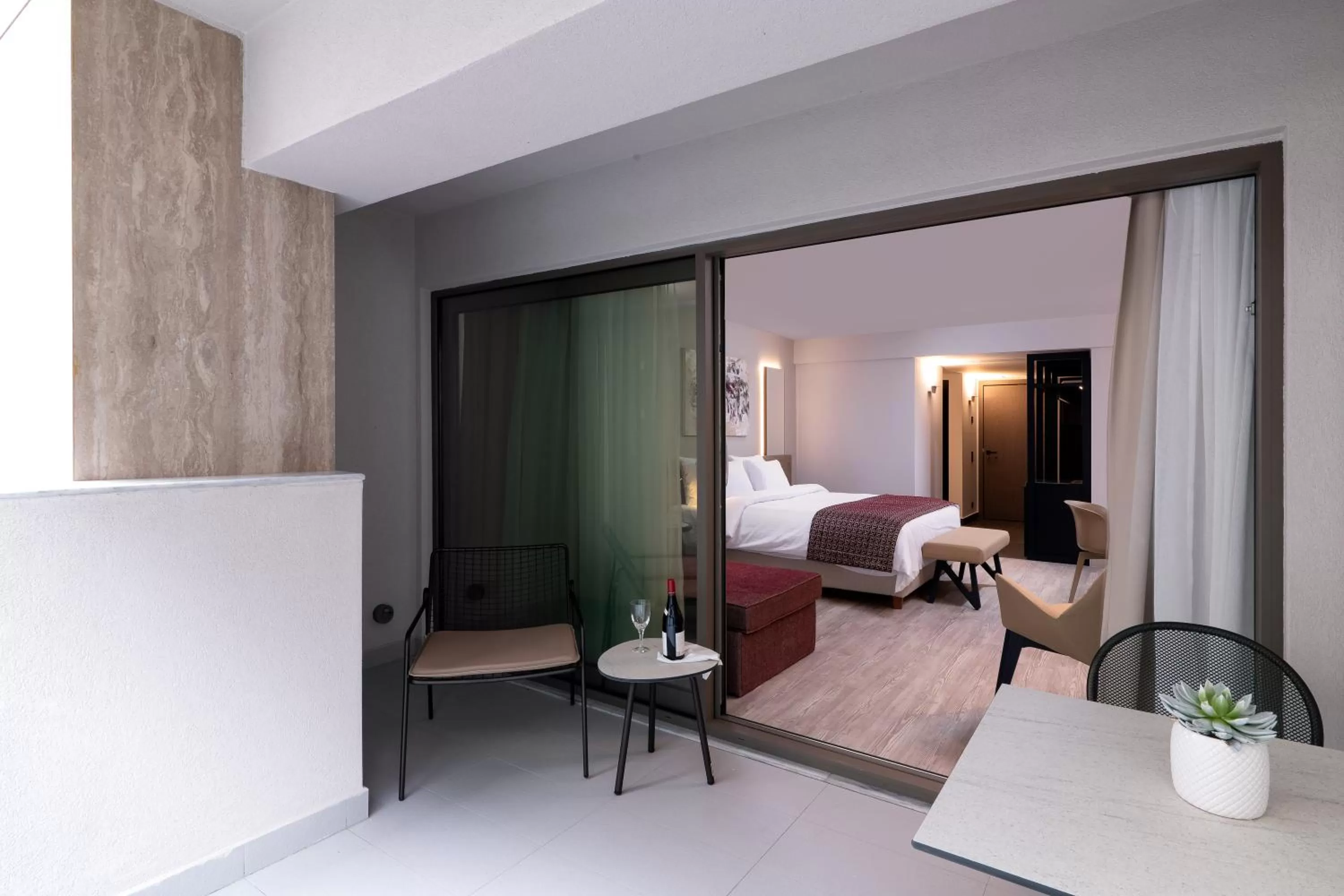 Photo of the whole room, Bed in S Hotel Boutique Thessaloniki