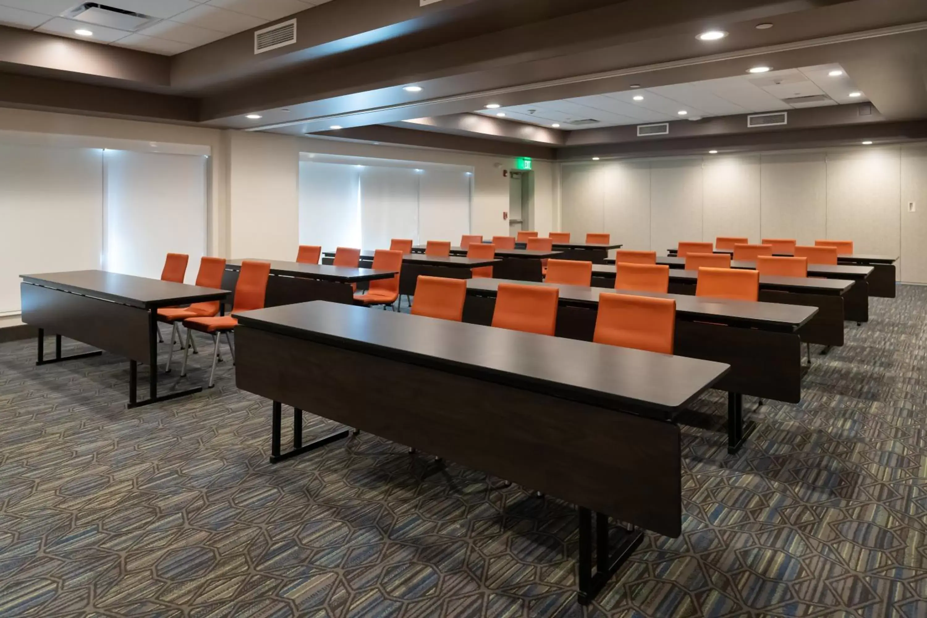Meeting/conference room in Holiday Inn Express Boston, an IHG Hotel