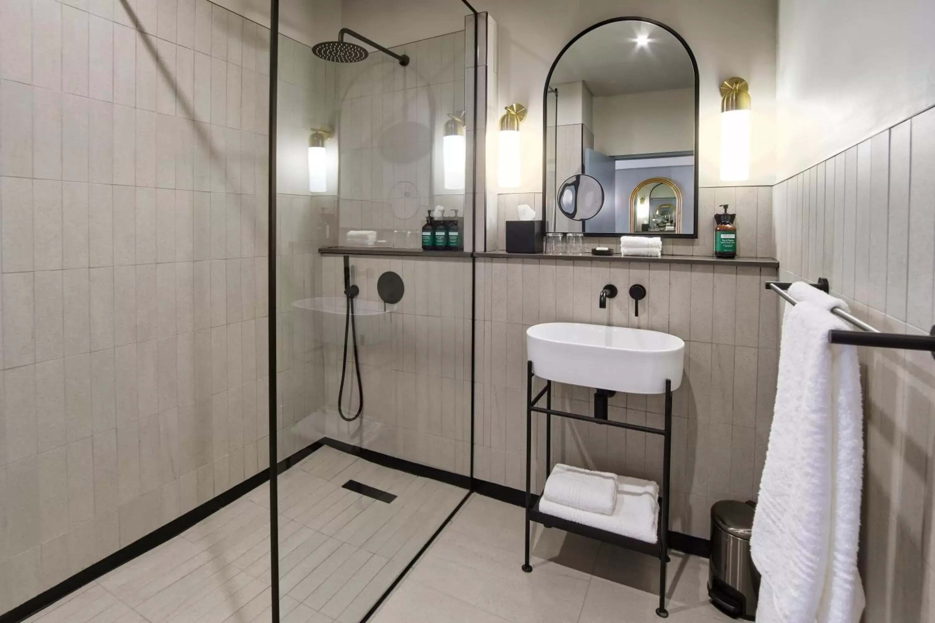 Bathroom in voco Johannesburg Rosebank an IHG Hotel