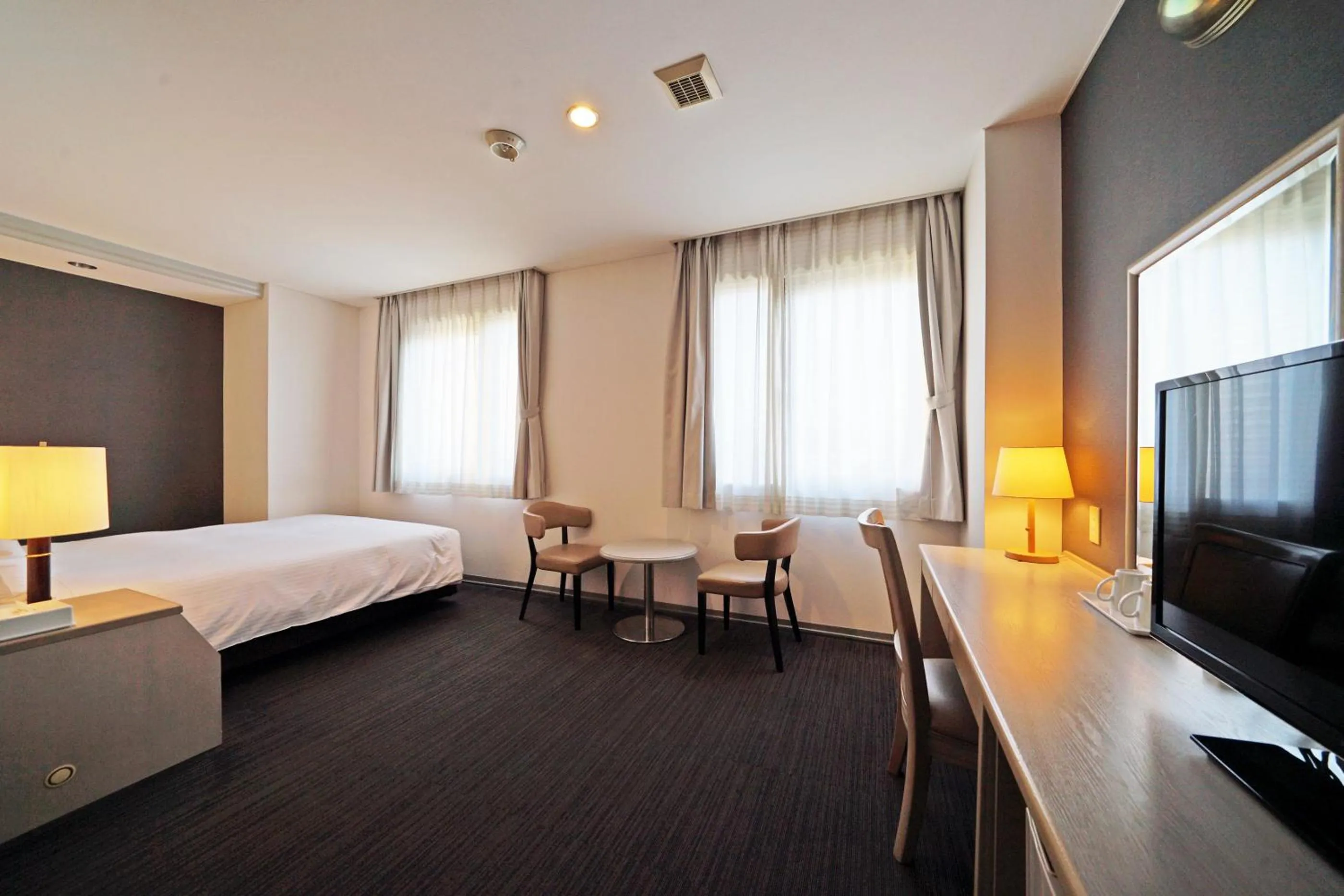 Photo of the whole room, Bed in Chisun Hotel Kamata