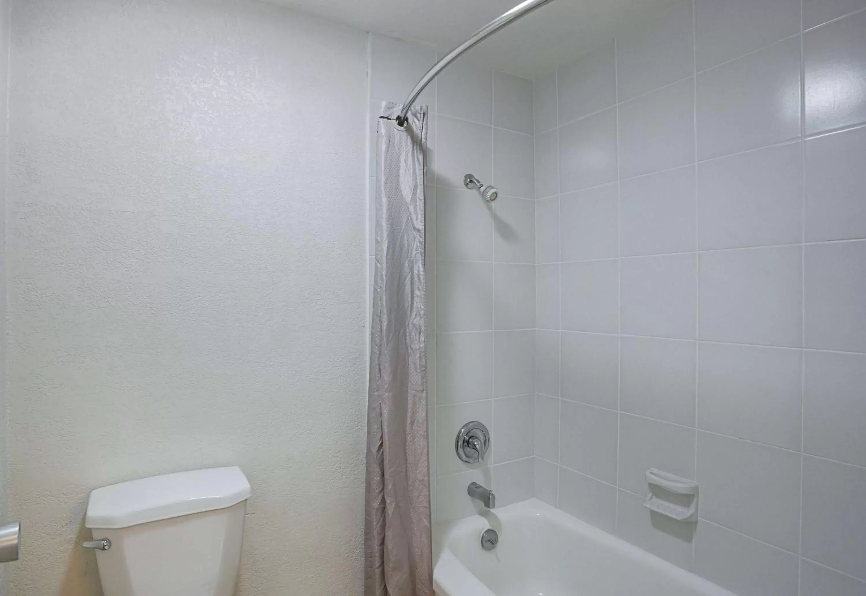 Shower, Bathroom in Motel 6-Wenatchee, WA