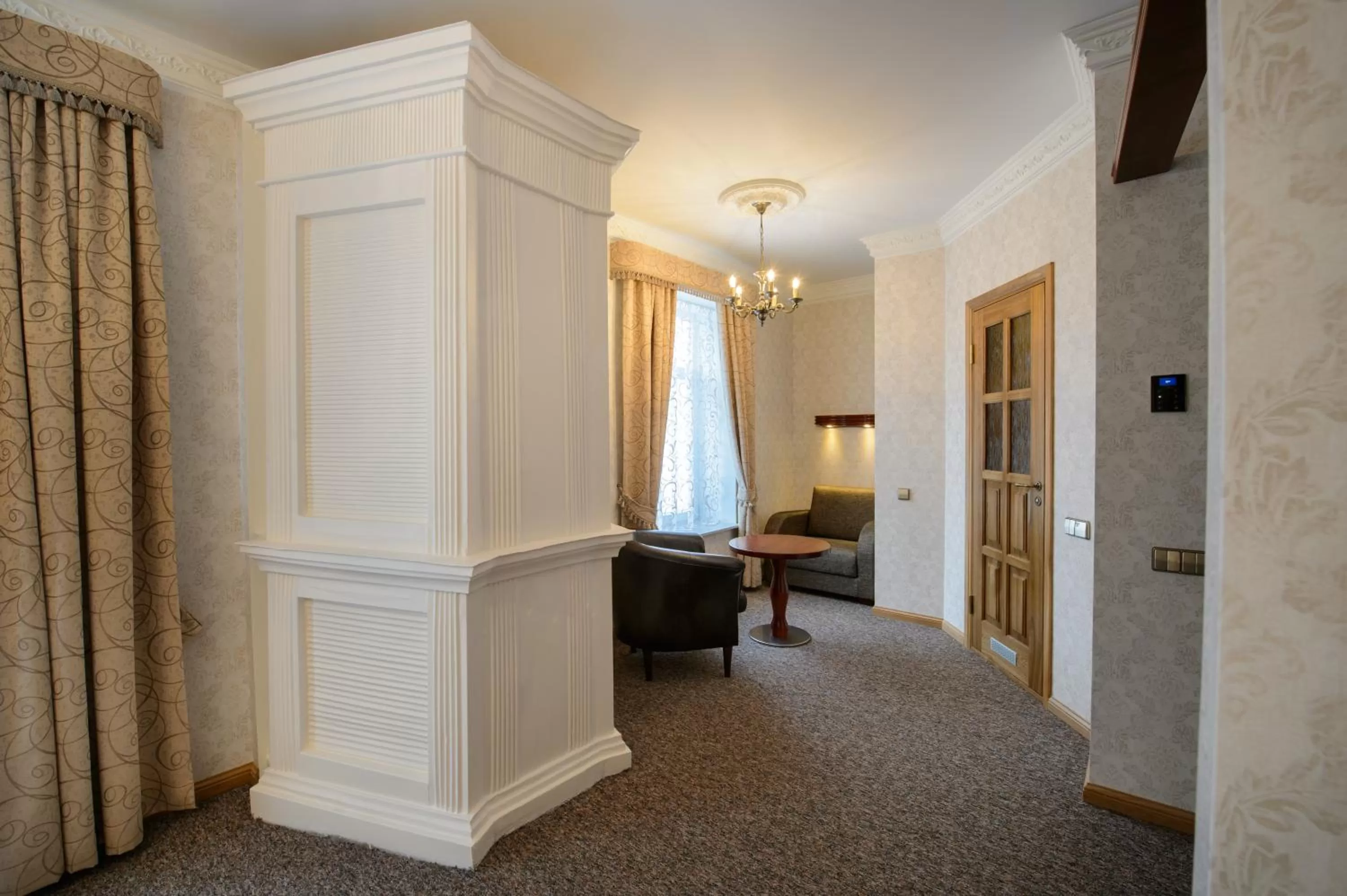 Photo of the whole room in Georgi Hotell