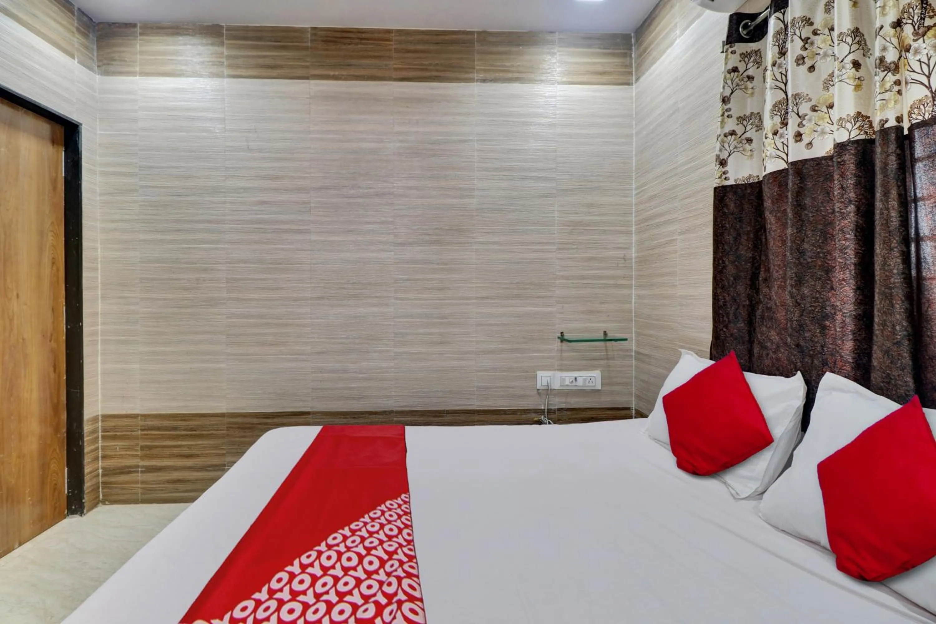 Bedroom, Bed in Hotel Vallabha Residency