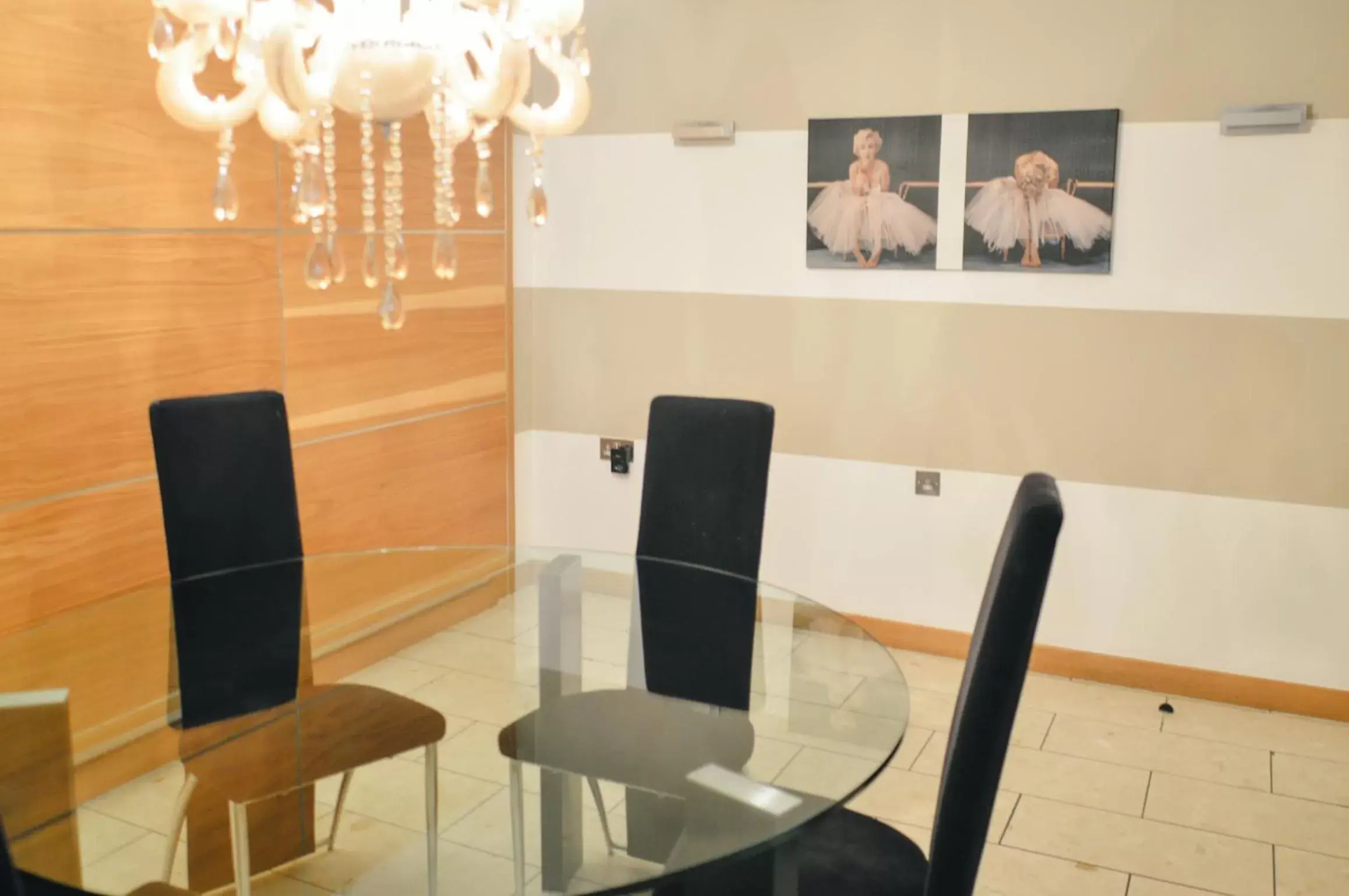 Dining area, Restaurant/Places to Eat in Posh Pads - Liverpool 1 - Apart-Hotel