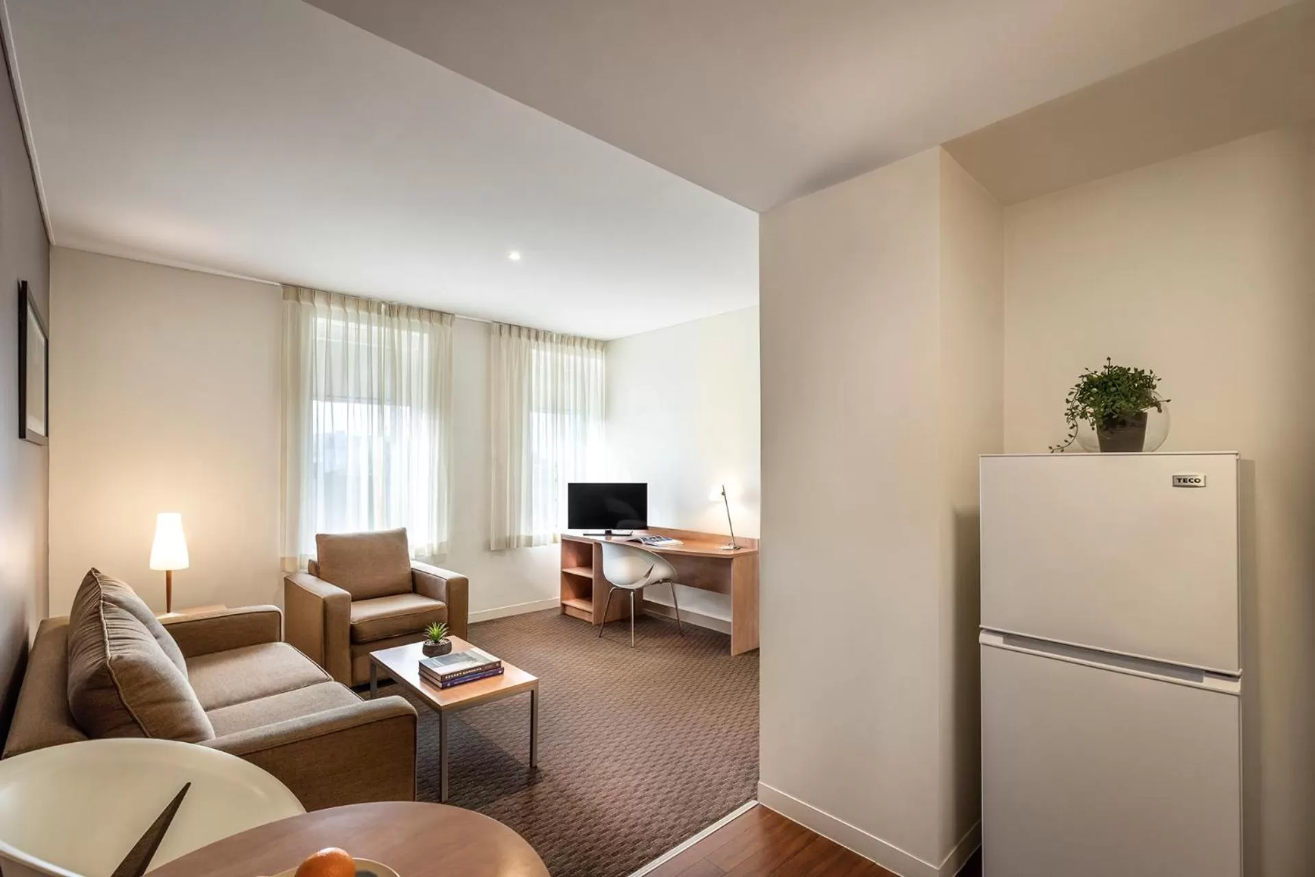 TV and multimedia in ibis Melbourne Hotel and Apartments