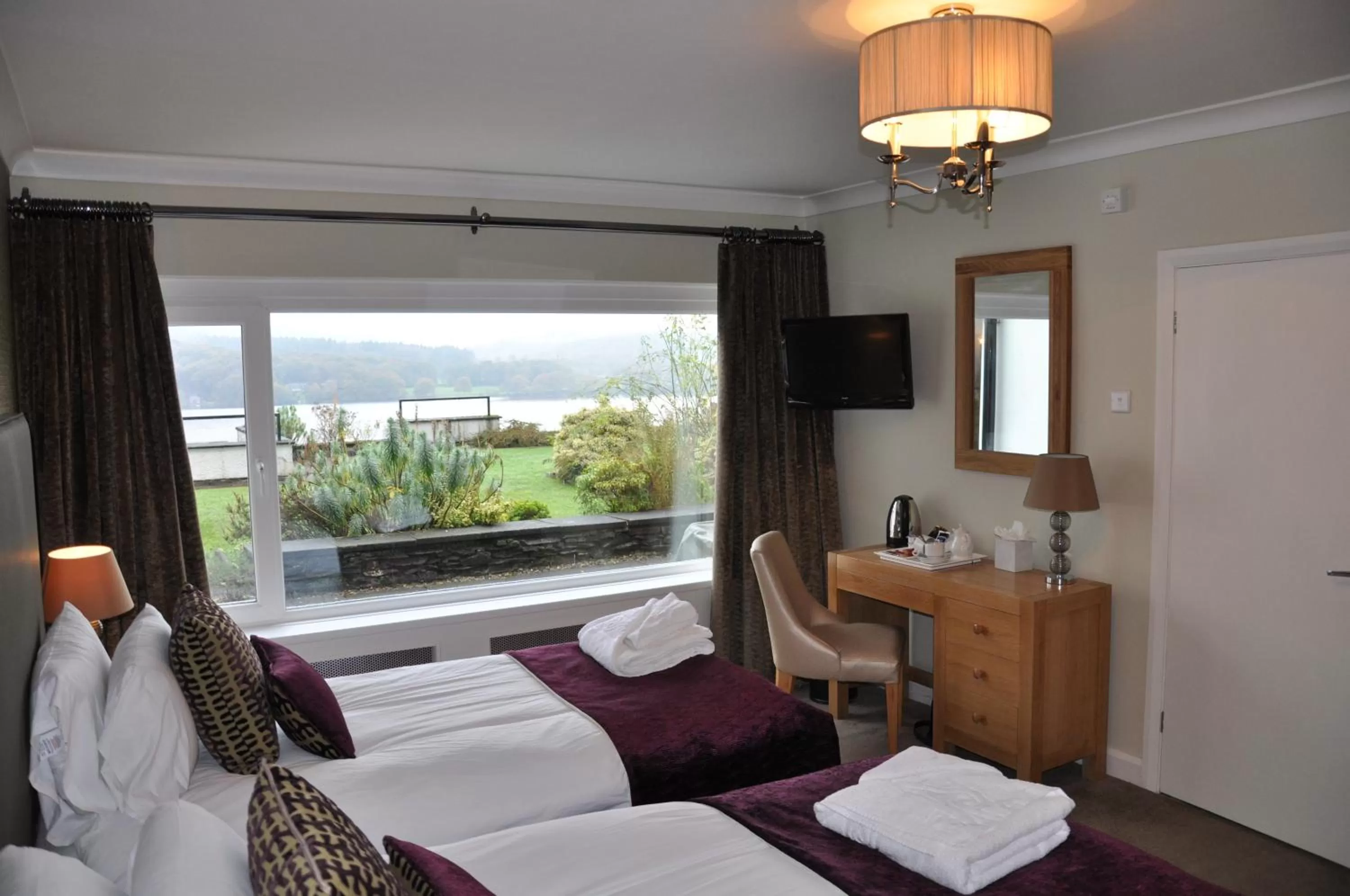 Bed in Beech Hill Hotel & Spa